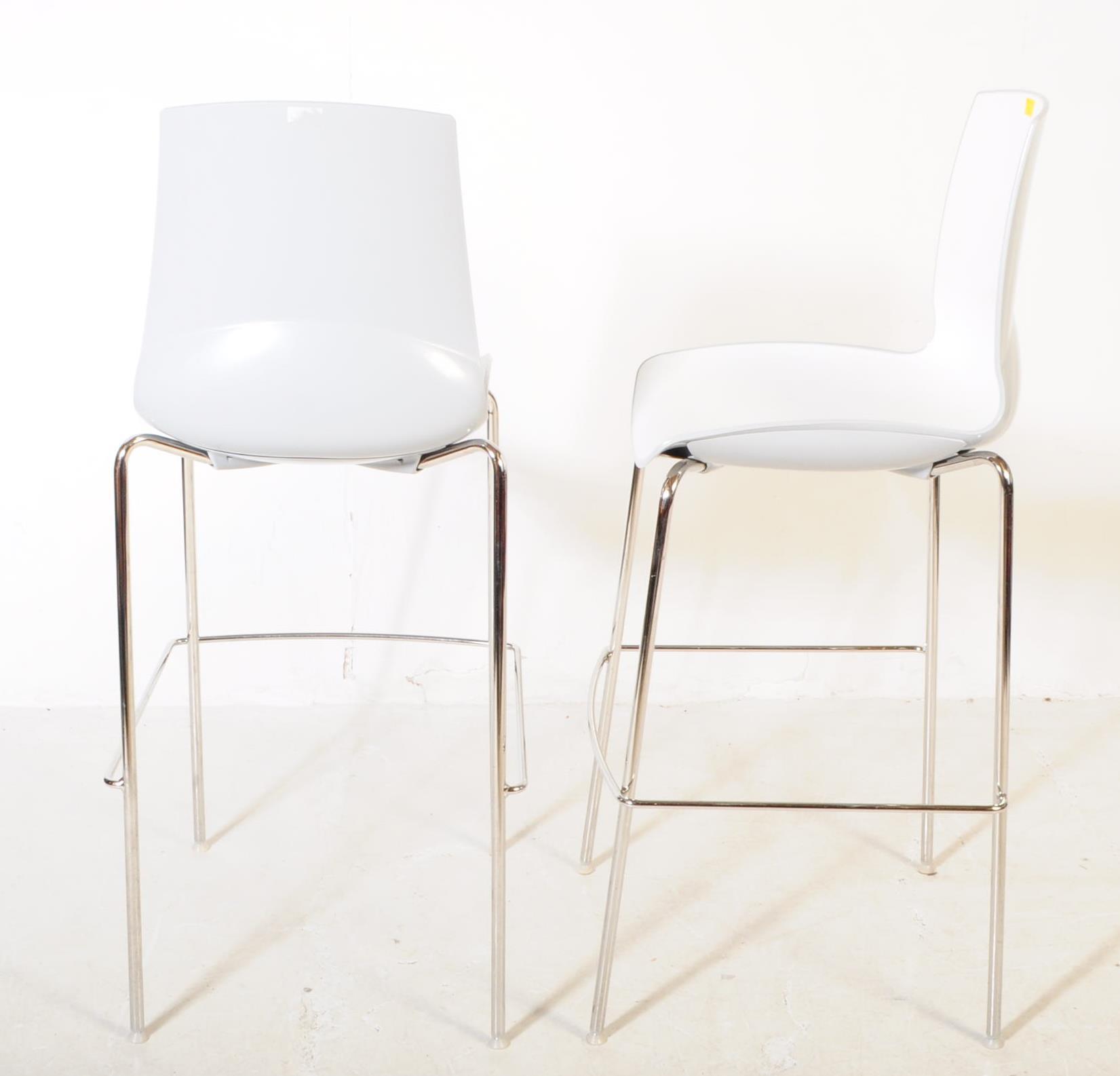 CONNECTION - PAIR OF CONTEMPORARY BREAKFAST BAR CHAIRS - Image 3 of 5