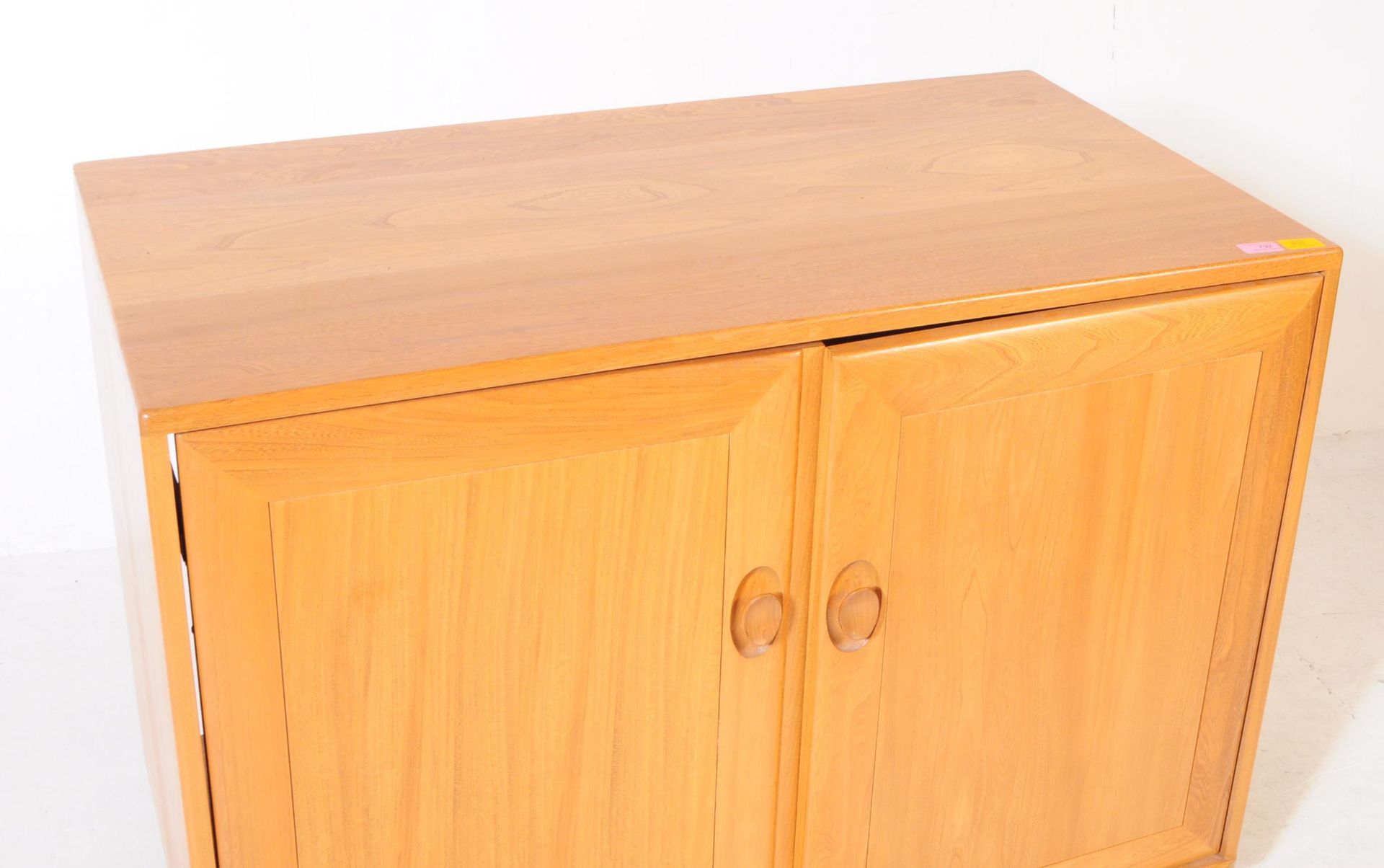 ERCOL - WINDSOR RANGE - 1970S IR TELEVISION CUPBOARD - Image 2 of 6