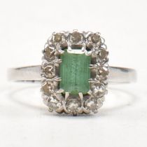 HALLMARKED SWEDISH 18CT WHITE GOLD TOURMALINE & DIAMOND CLUSTER RING