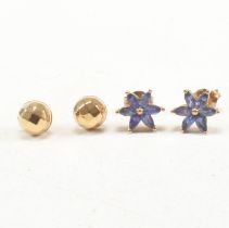 TWO PAIRS OF VINTAGE 9CT GOLD STUD EARRINGS