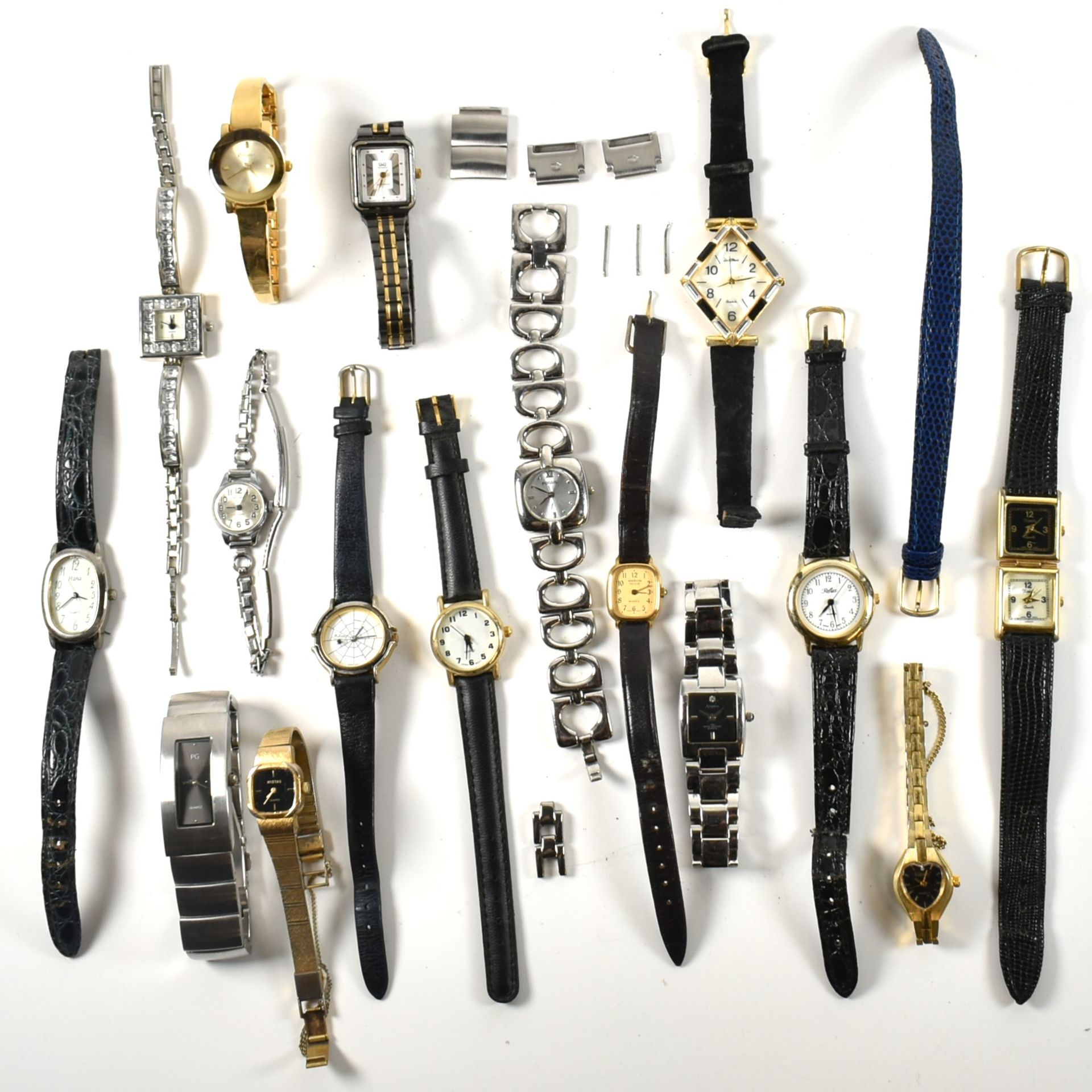 COLLECTION OF MODERN & VINTAGE WRISTWATCHES