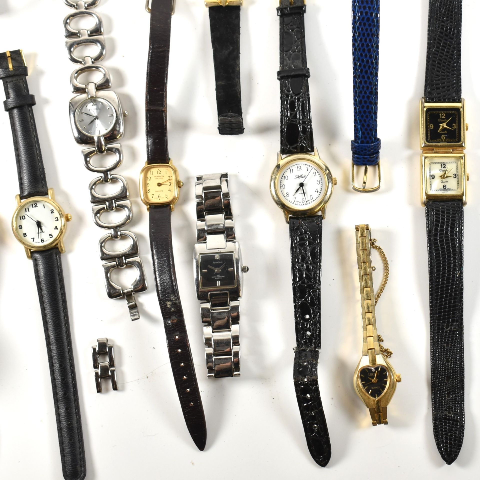 COLLECTION OF MODERN & VINTAGE WRISTWATCHES - Image 2 of 6