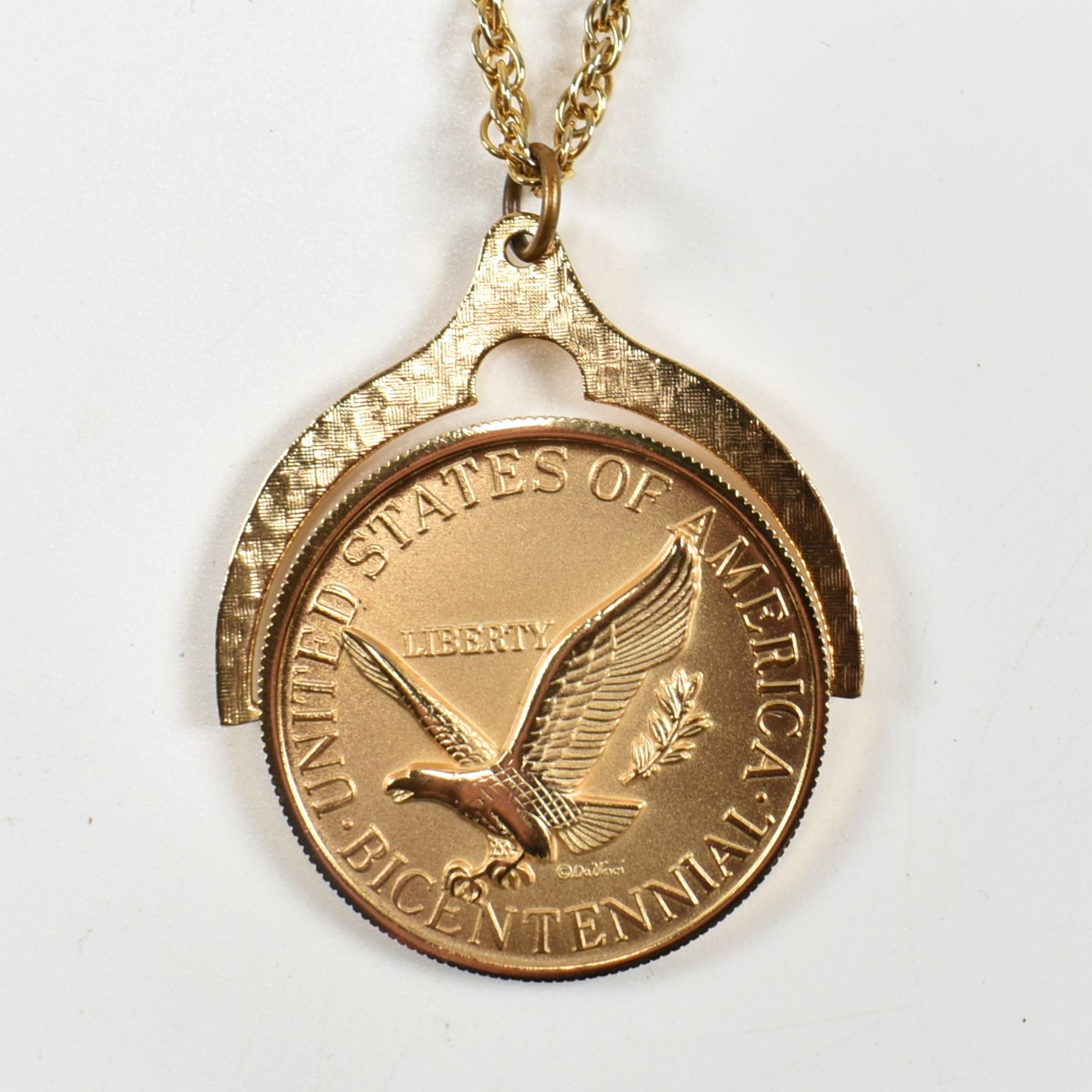 DA VINCI LIBERTY BELL PENDANT NECKLACE & GOLD PLATED NECKLACES - Image 6 of 7