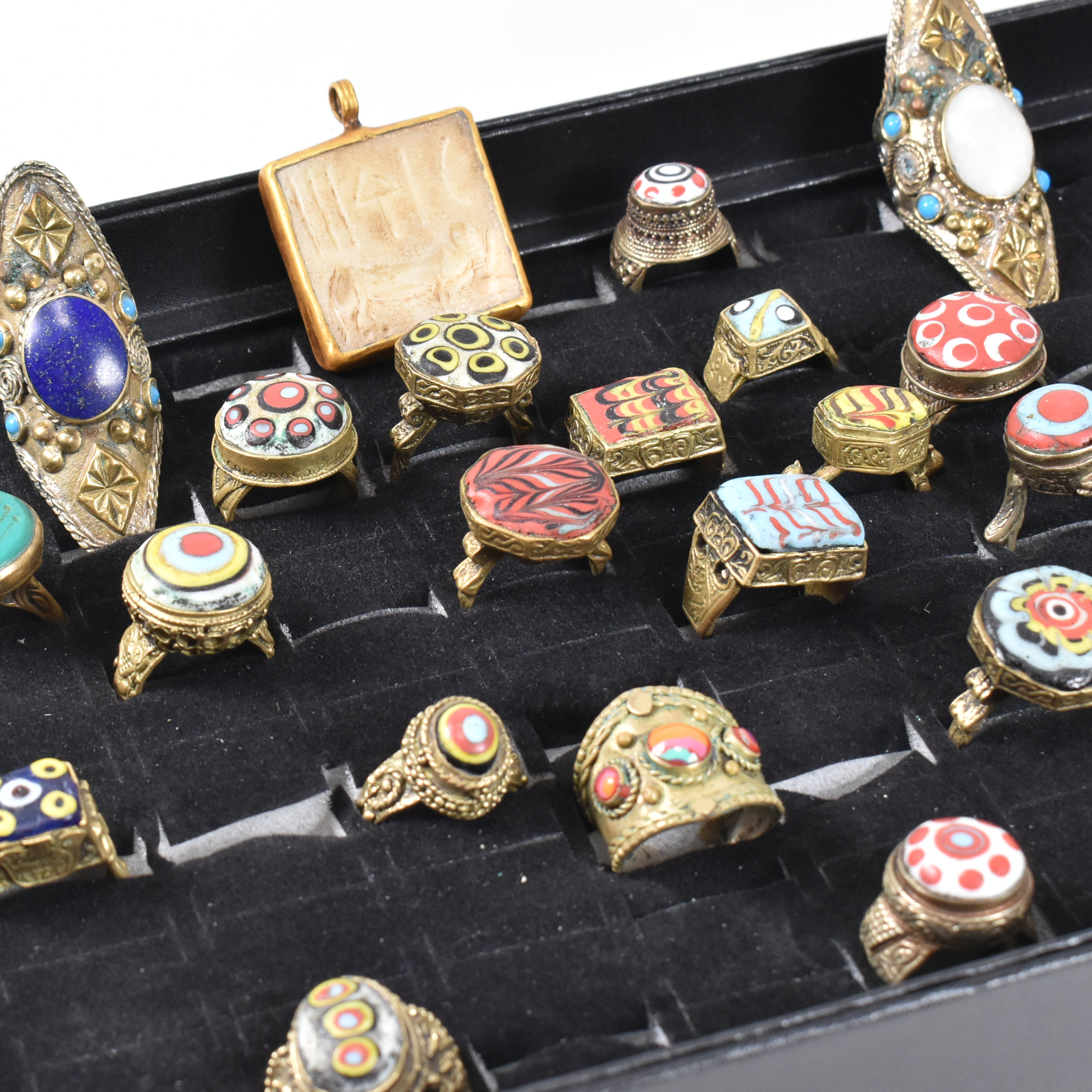 COLLECTION OF CONTEMPORARY BRASS PHOENICIAN STYLE RINGS - Image 6 of 10