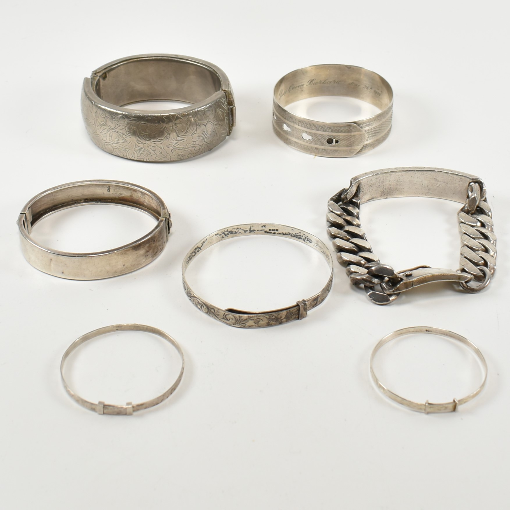 COLLECTION OF SILVER BRACELETS & BANGLES & ONE SILVER TONE METAL BRACELET - Image 2 of 5