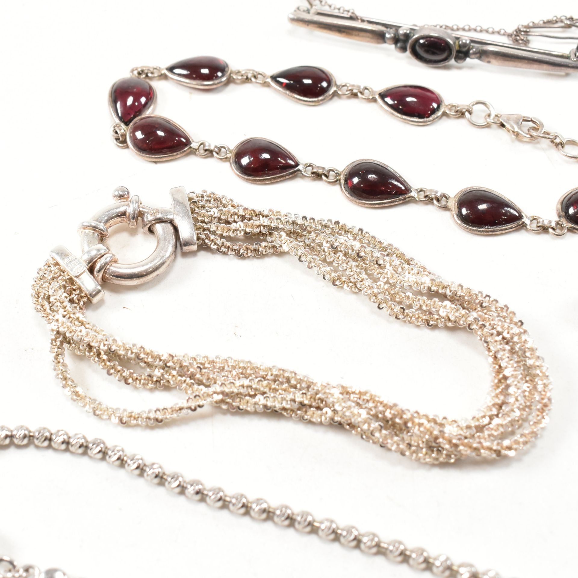 COLLECTION OF 925 SILVER & GARNET JEWELLERY - Image 3 of 5