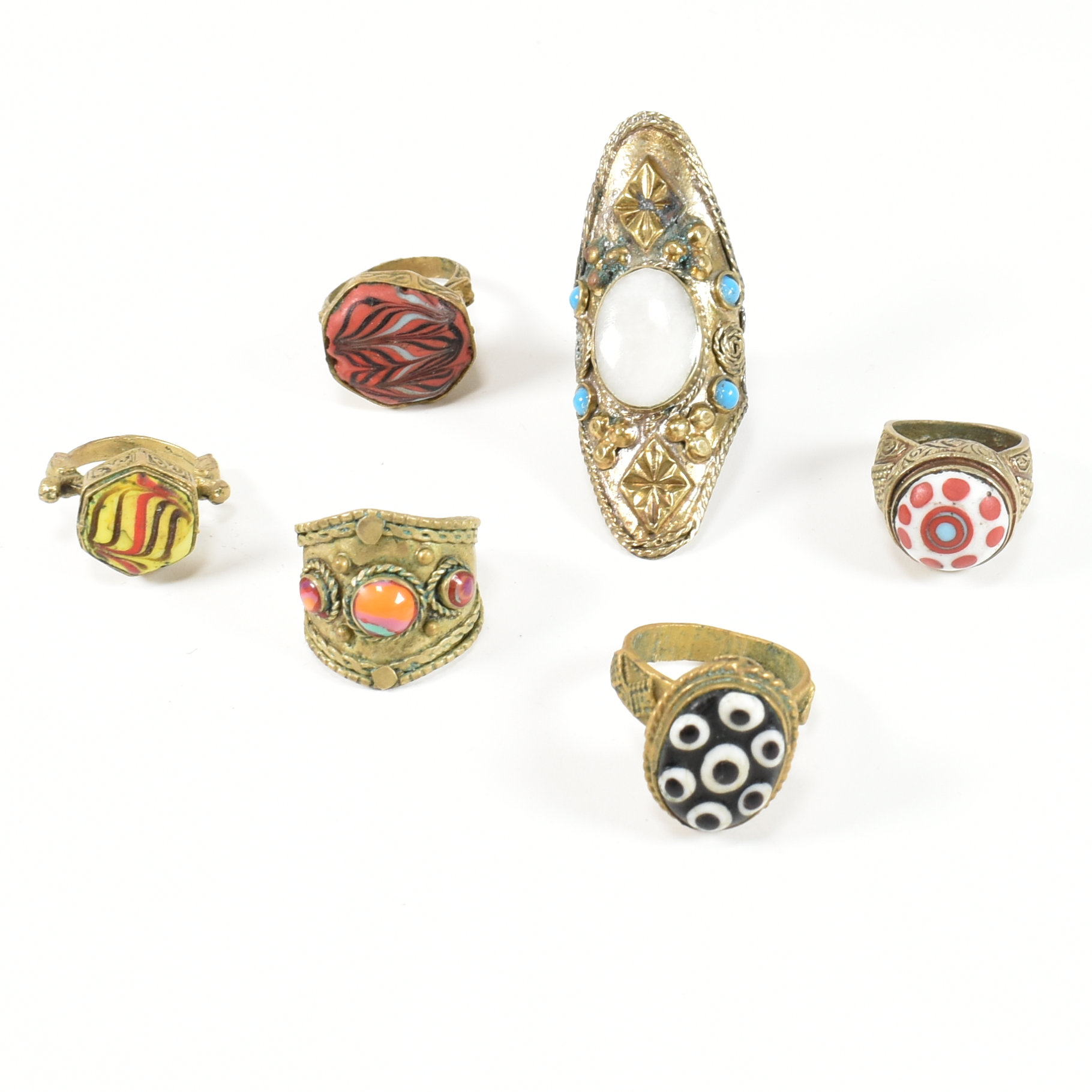 COLLECTION OF CONTEMPORARY BRASS PHOENICIAN STYLE RINGS - Image 8 of 10