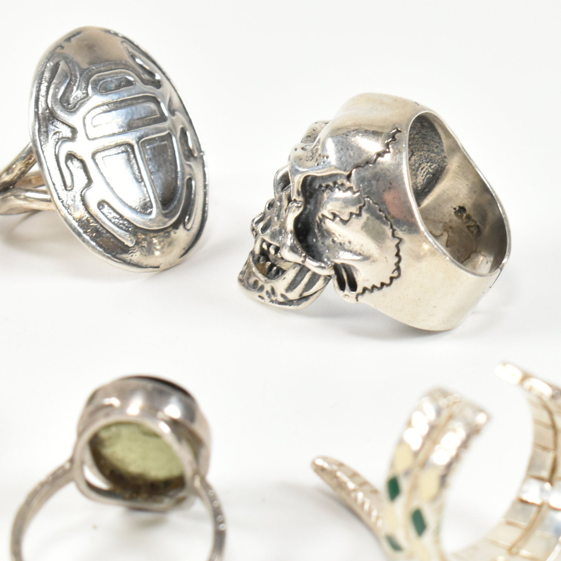 COLLECTION OF CONTEMPORARY 925 SILVER RINGS - Image 7 of 7