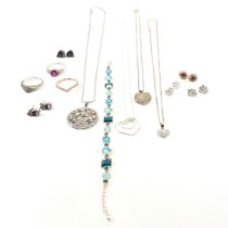COLLECTION OF SILVER & GEM SET JEWELLERY