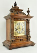 EARLY 20TH CENTURY GERMAN OAK CASED MANTLE CLOCK