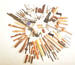 CARPENTRY & WOODWORKING. COLLECTION OF ASSORTED TOOLS