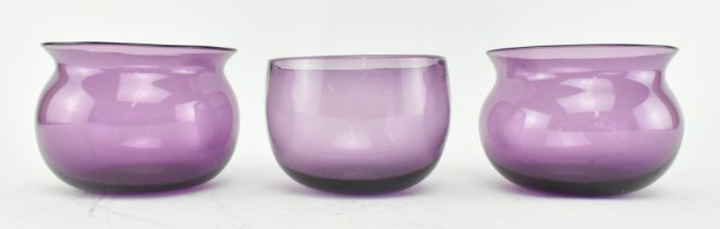 THREE EARLY 19TH CENTURY AMETHYST FINGER BOWLS INCL. NEAR PAIR