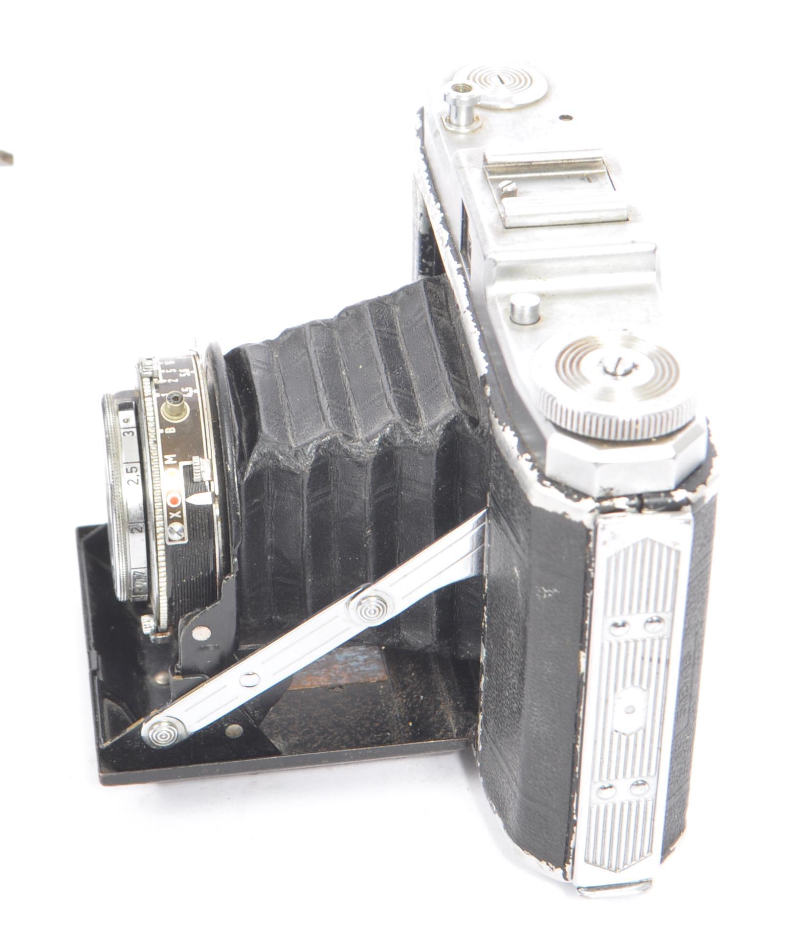 COLLECTION OF 20TH CENTURY FOLDING CAMERAS - Image 5 of 8