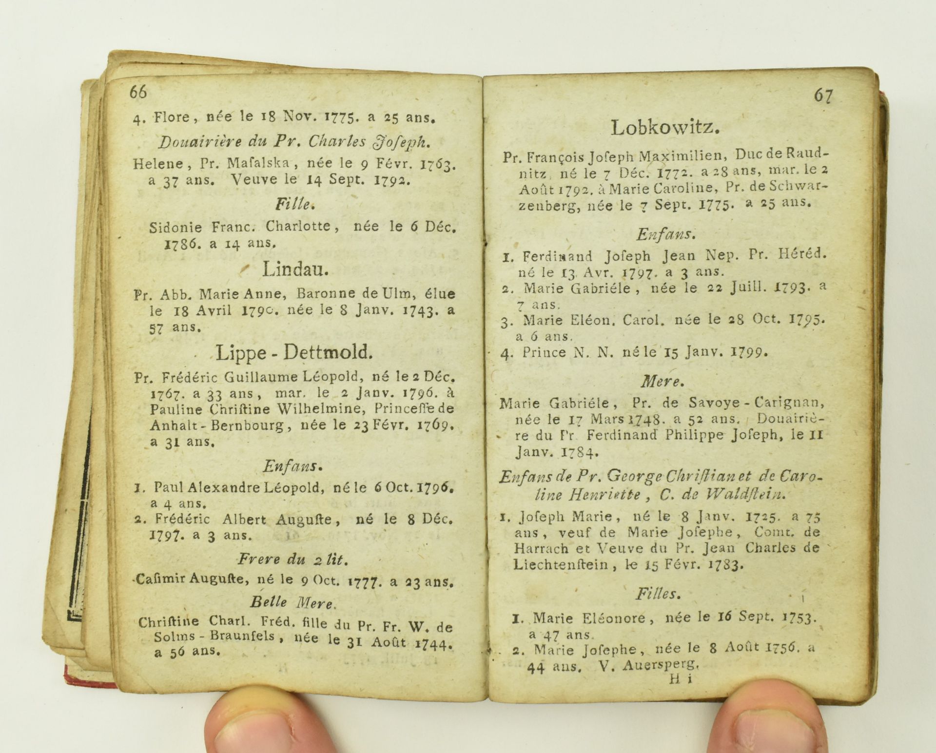 TWO 18TH CENTURY FRENCH POCKET ALMANACS - Bild 10 aus 10