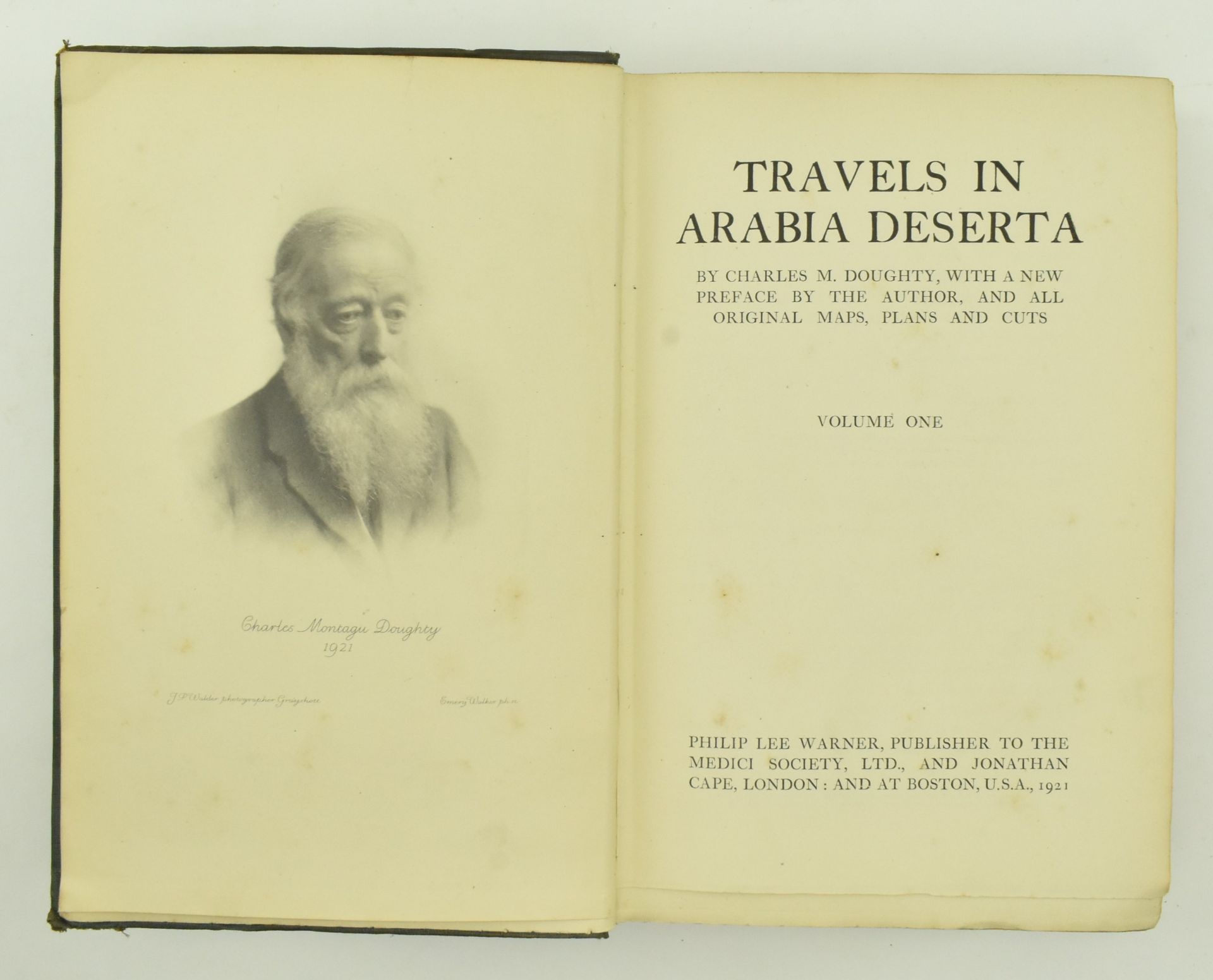 TRAVEL & EXPLORATION. 1921 TRAVELS IN ARABIA DESERTA - Bild 2 aus 8