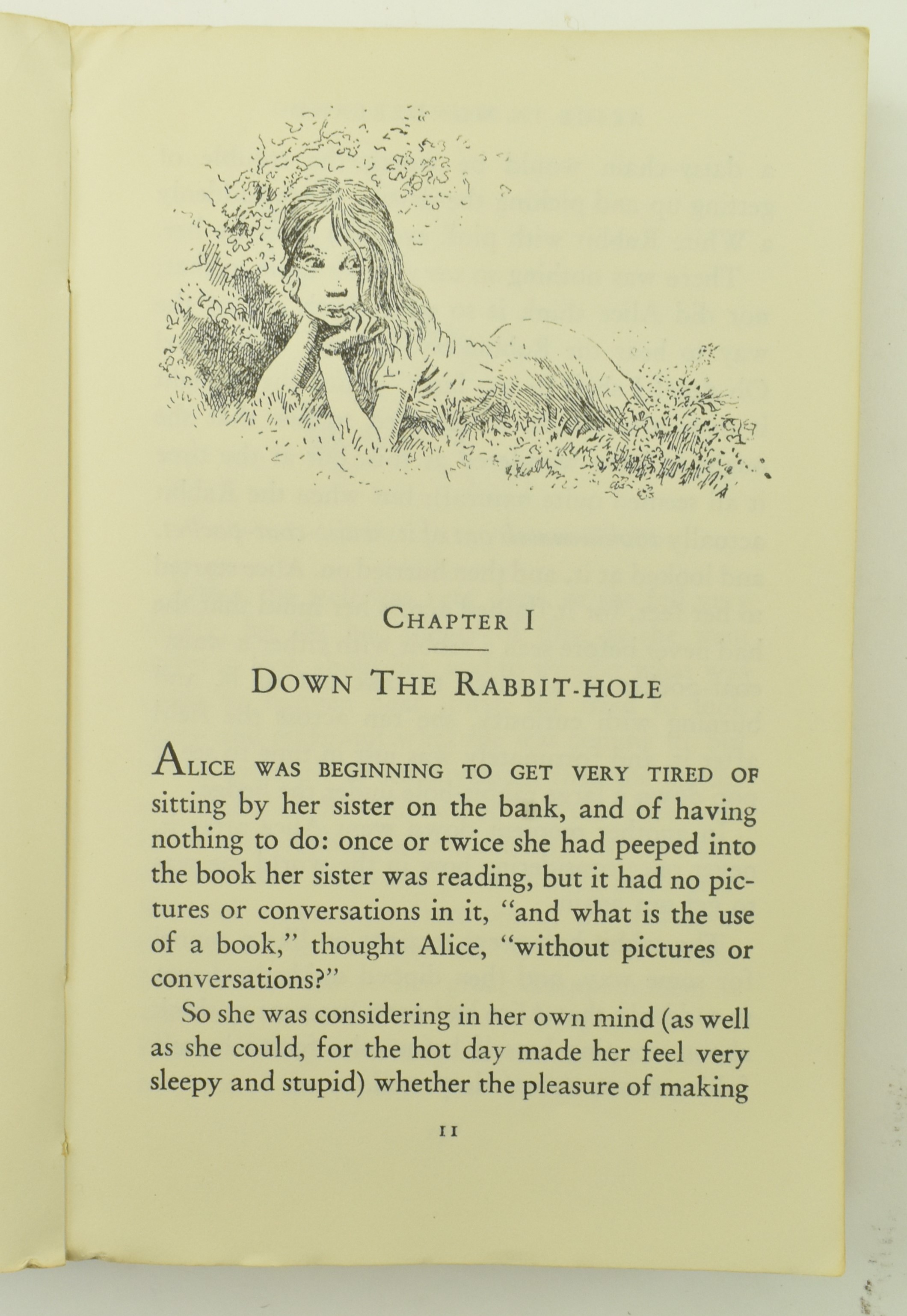 PEAKE, MERVYN. 1946 ALICE'S ADVENTURES THROUGH WONDERLAND - Image 6 of 9