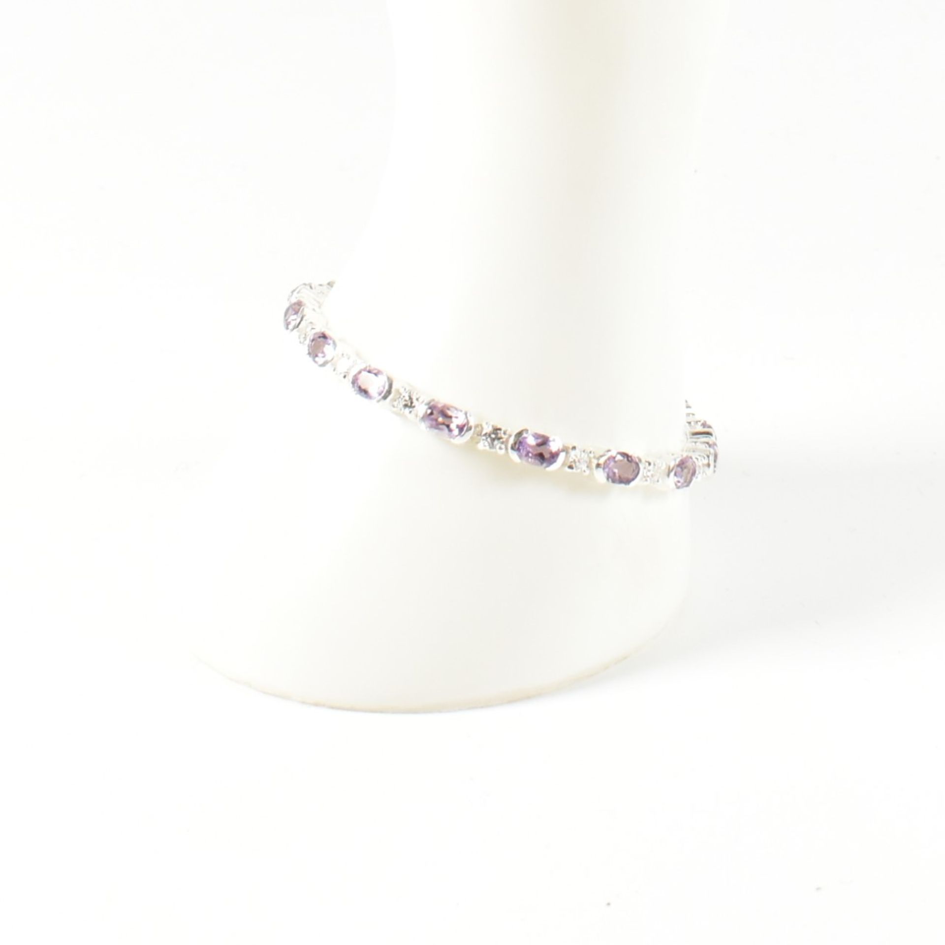 A 925 SILVER AMETHYST & CZ LINE BRACELET - Image 7 of 9