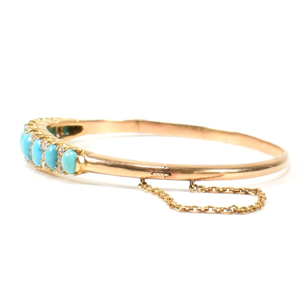 LATE VICTORIAN GOLD TURQUOISE & DIAMOND HINGED BANGLE - Image 2 of 8