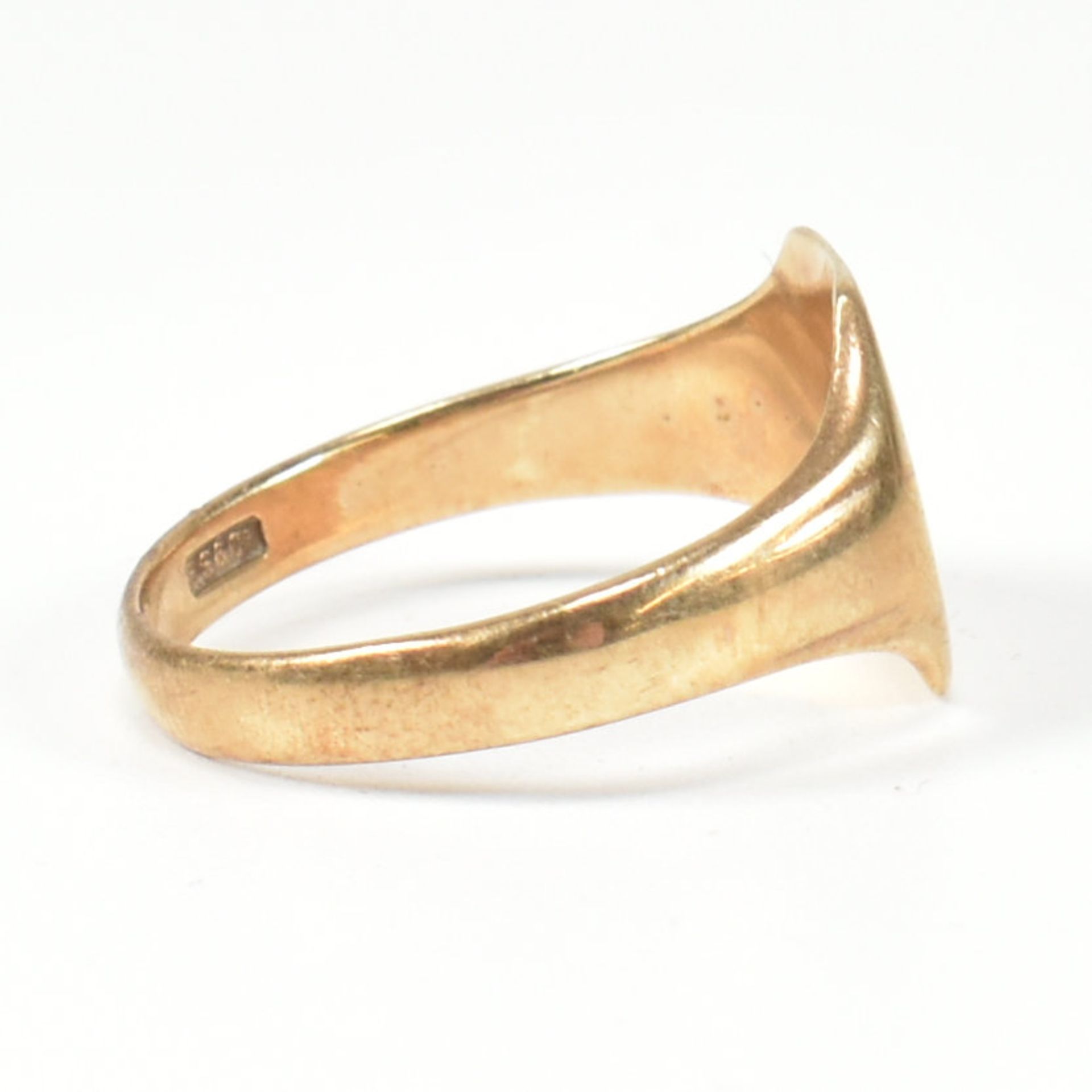 HALLMARKED 9CT GOLD SIGNET RING - Image 3 of 8