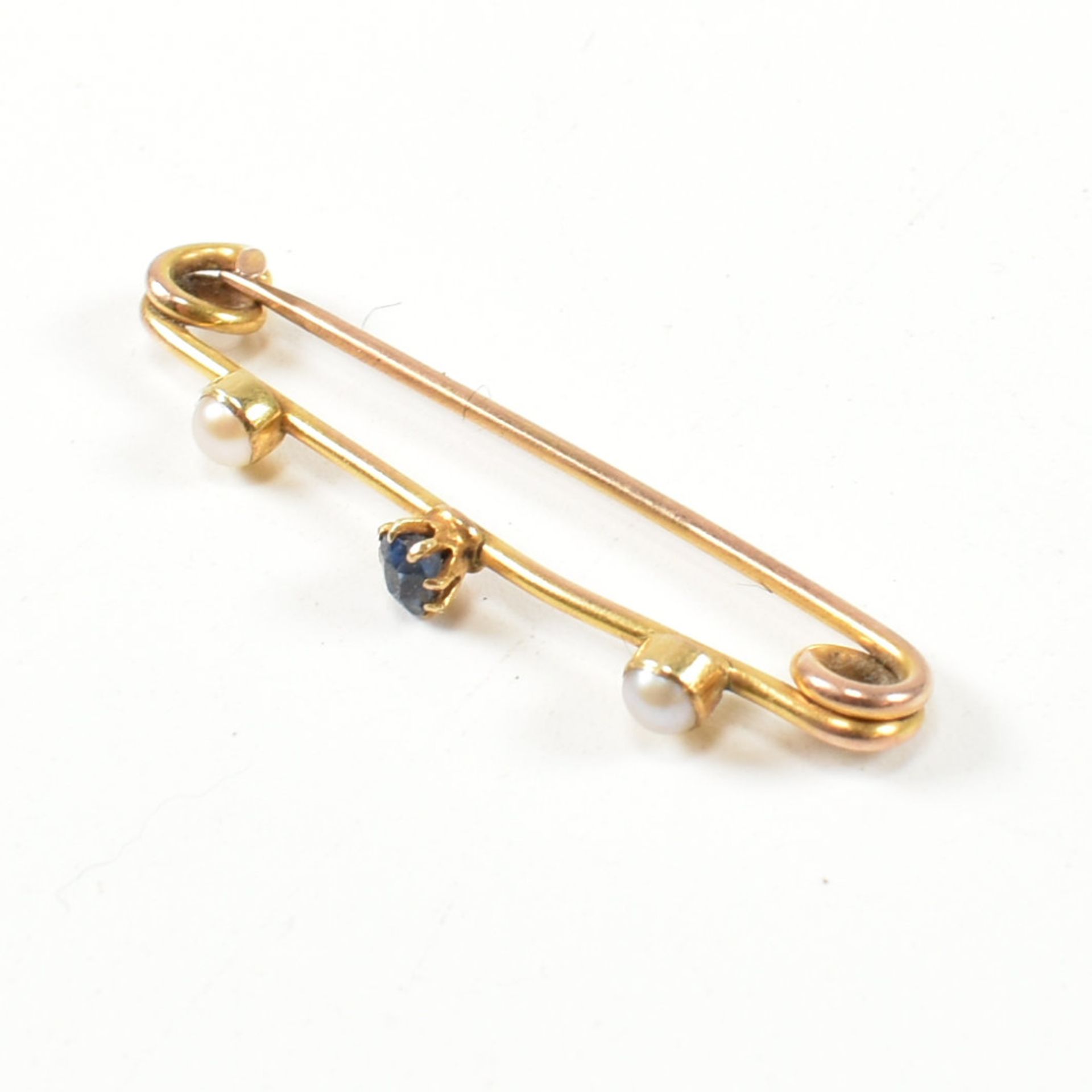 GOLD SAPPHIRE & PEARL BROOCH PIN - Image 3 of 5