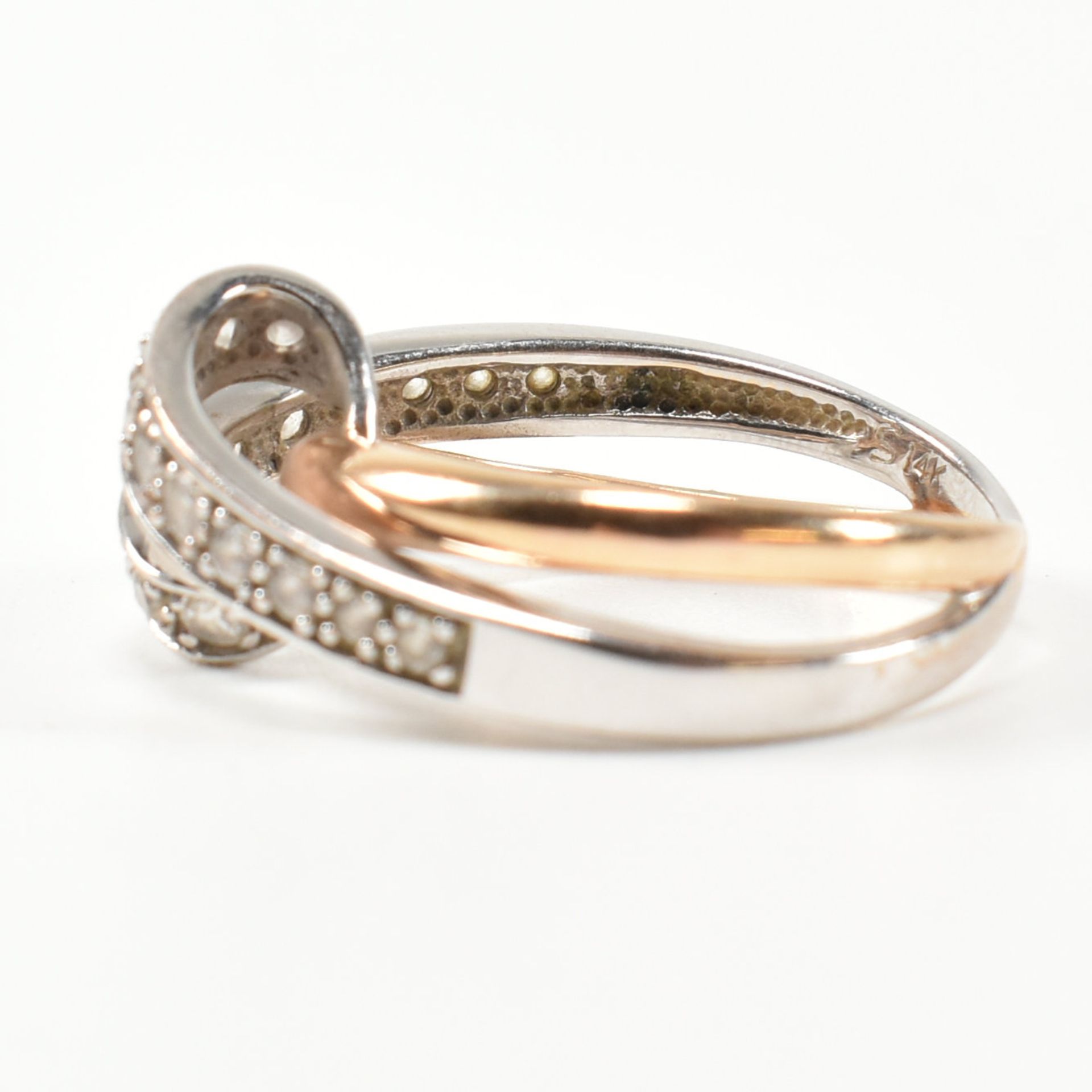 14CT WHITE & ROSE GOLD & CZ TWIST RING - Image 4 of 9