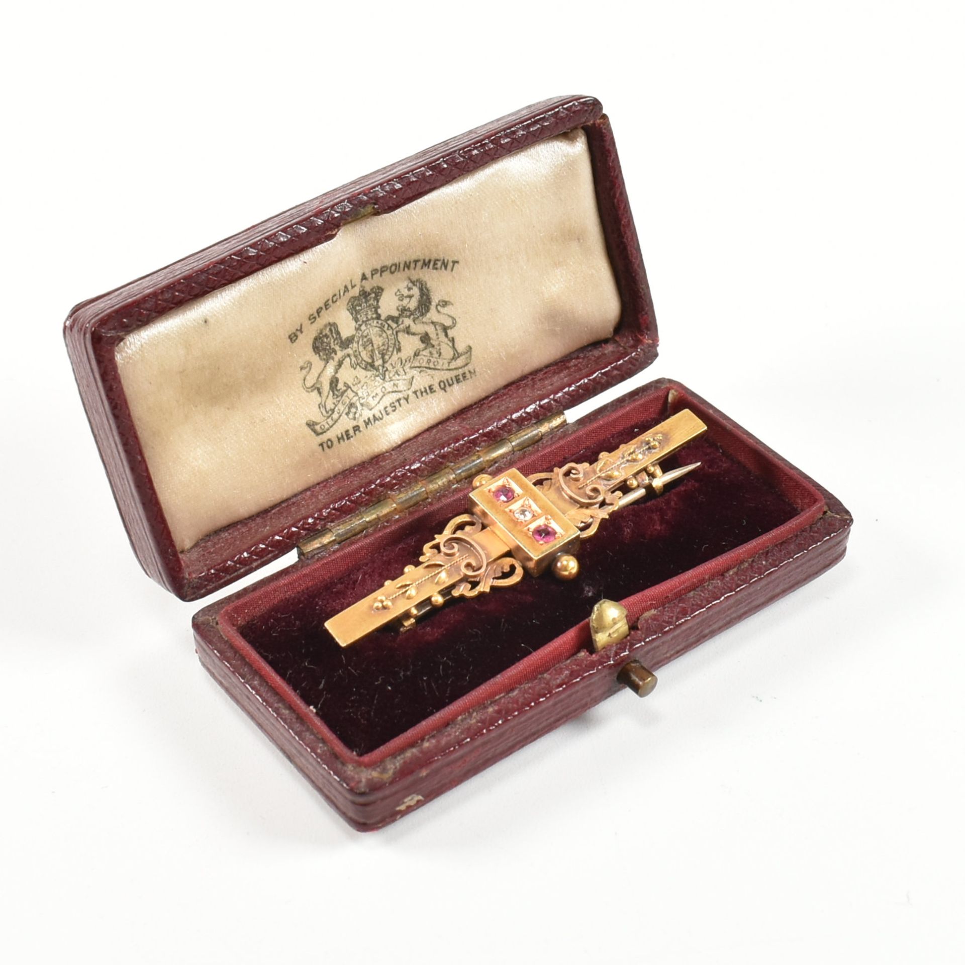 EDWARDIAN HALLMARKED 15CT GOLD DIAMOND & RUBY BAR BROOCH PIN - Image 2 of 5