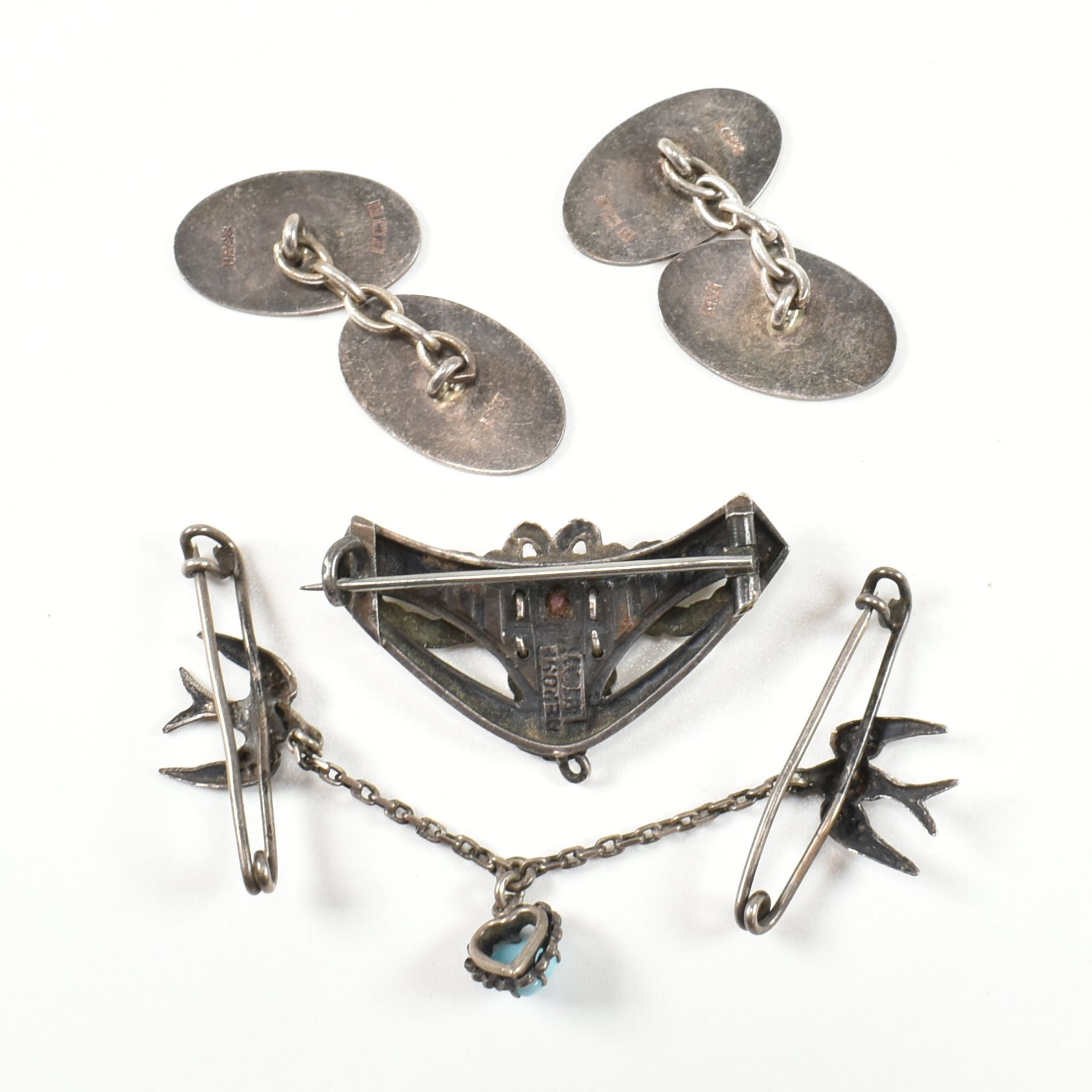 COLLECTION OF SILVER JEWELLERY INCLUDING FRENCH SECESSIONIST BROOCH PIN - Image 4 of 7