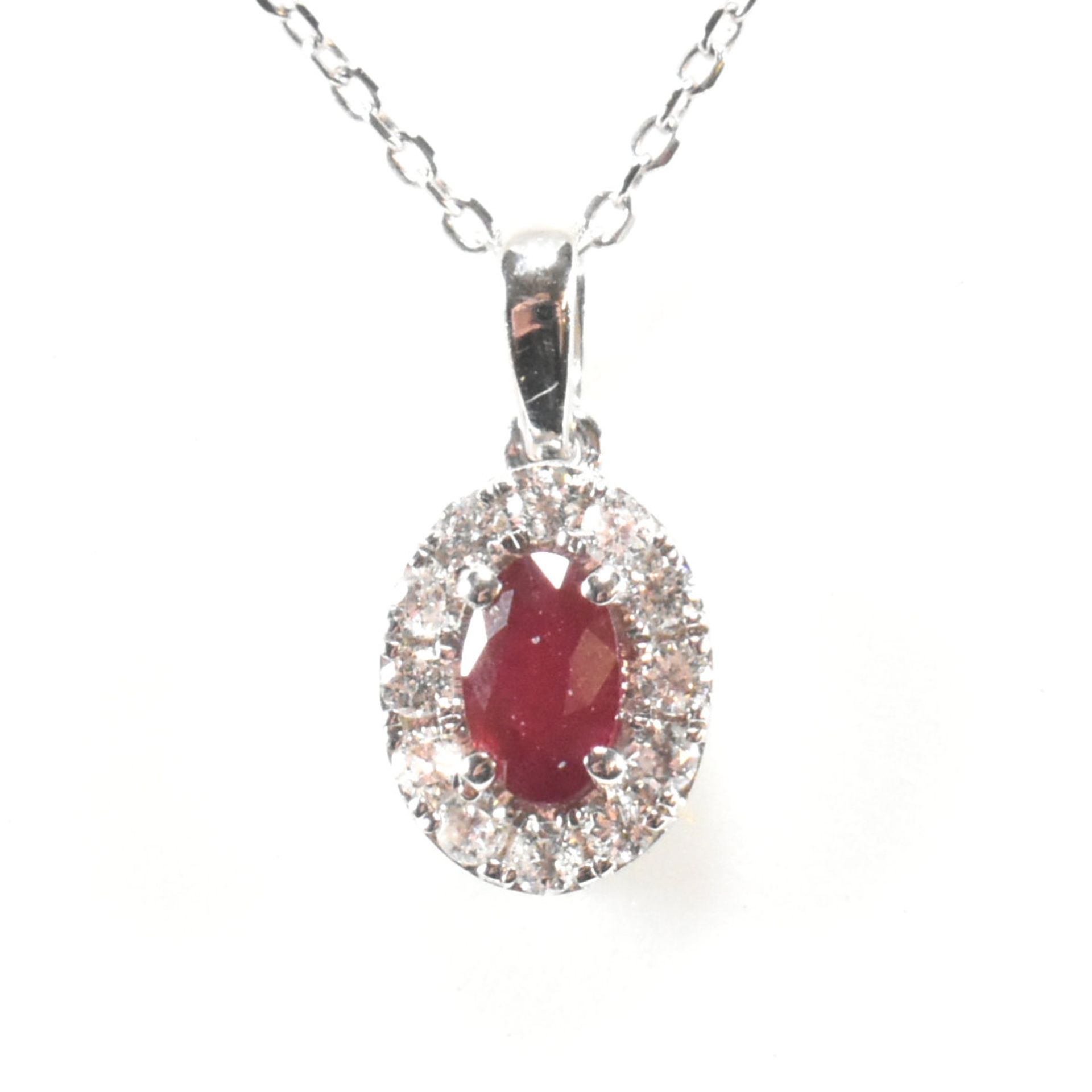 HALLMARKED 18CT GOLD RUBY & DIAMOND PENDANT NECKLACE