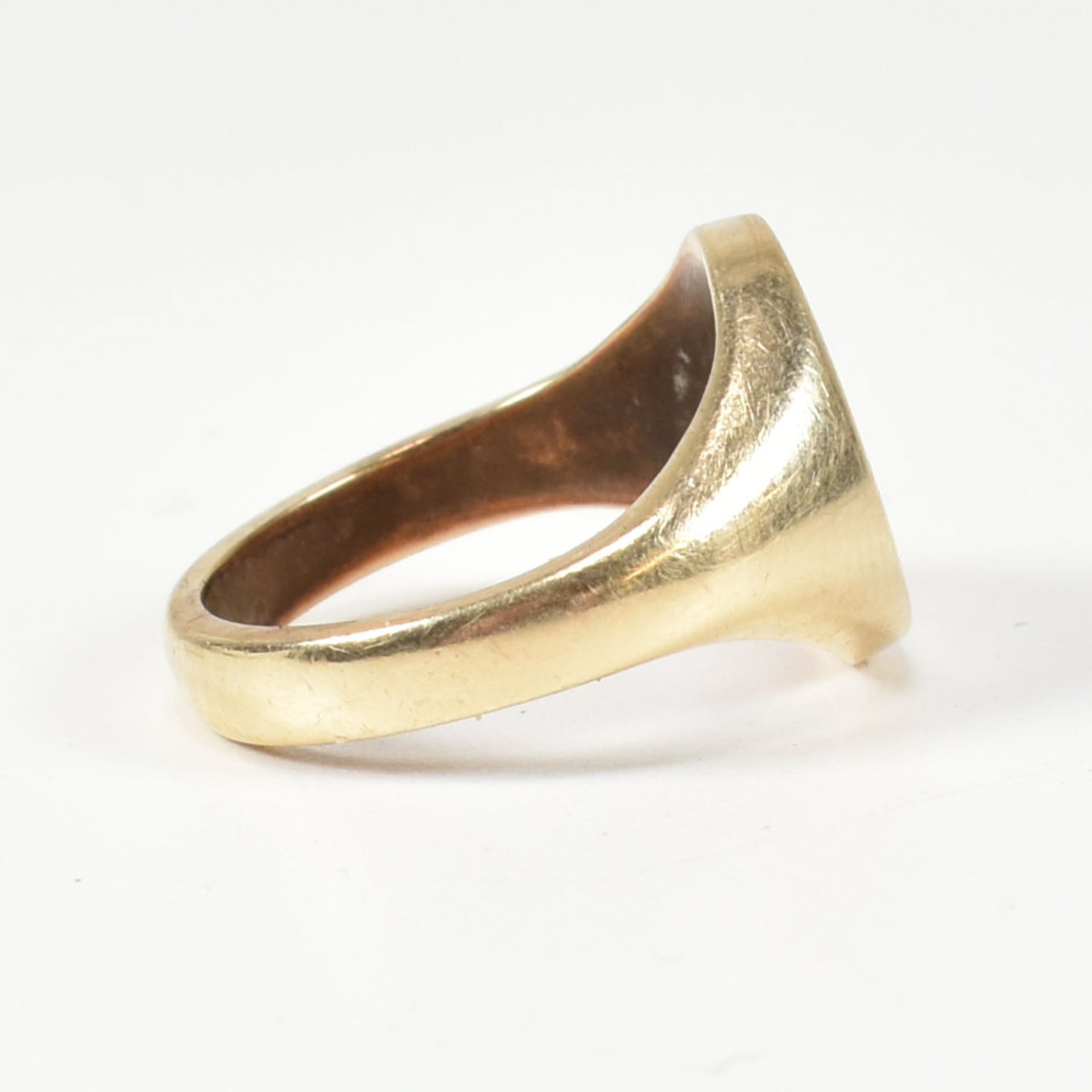 9CT GOLD SIGNET RING WITH INITIAL MONOGRAM - Bild 2 aus 6