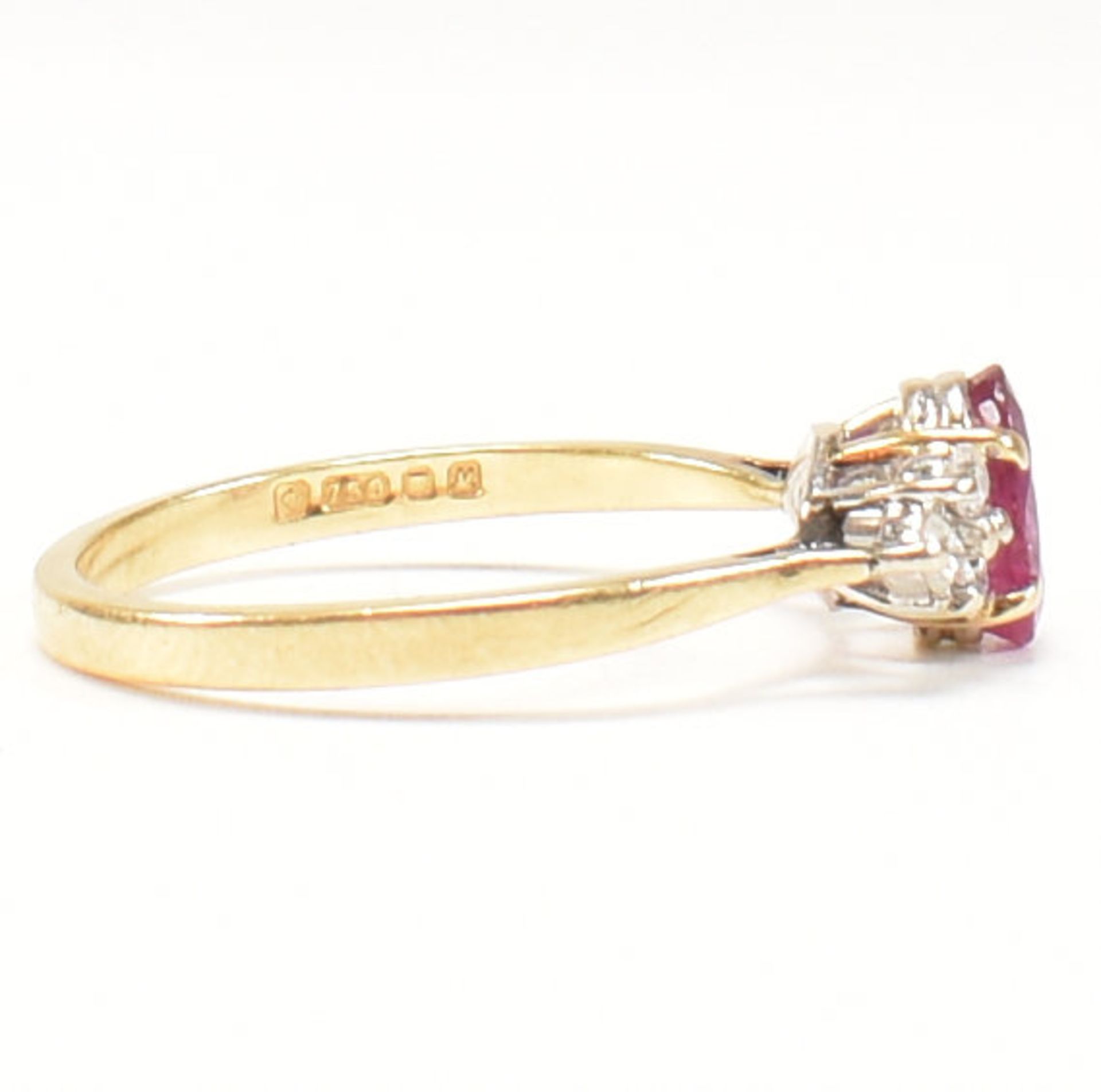 HALLMARKED 18CT GOLD RUBY & DIAMOND RING - Image 2 of 9