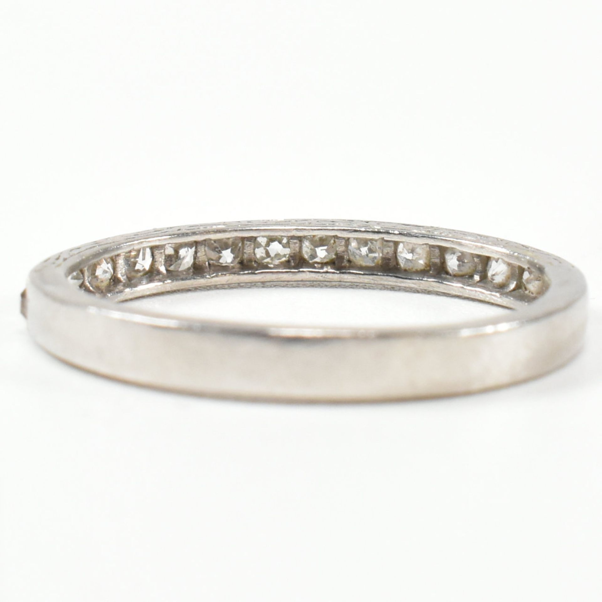 18CT WHITE GOLD & DIAMOND HALF ETERNITY RING - Image 3 of 10