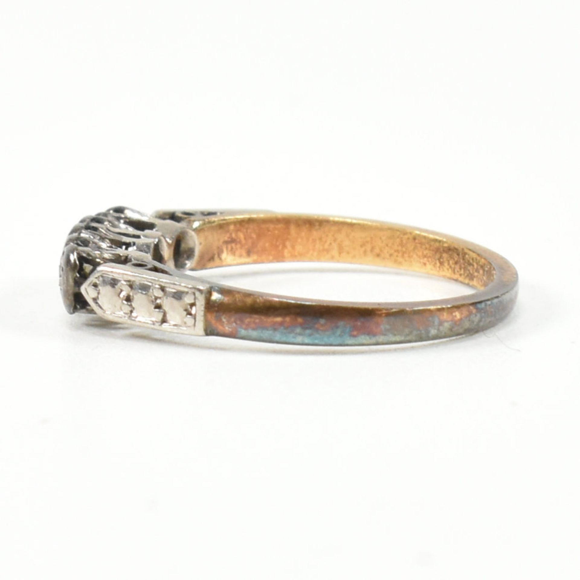 18CT GOLD & PLATINUM DIAMOND TRIPLE HEART RING - Image 3 of 7