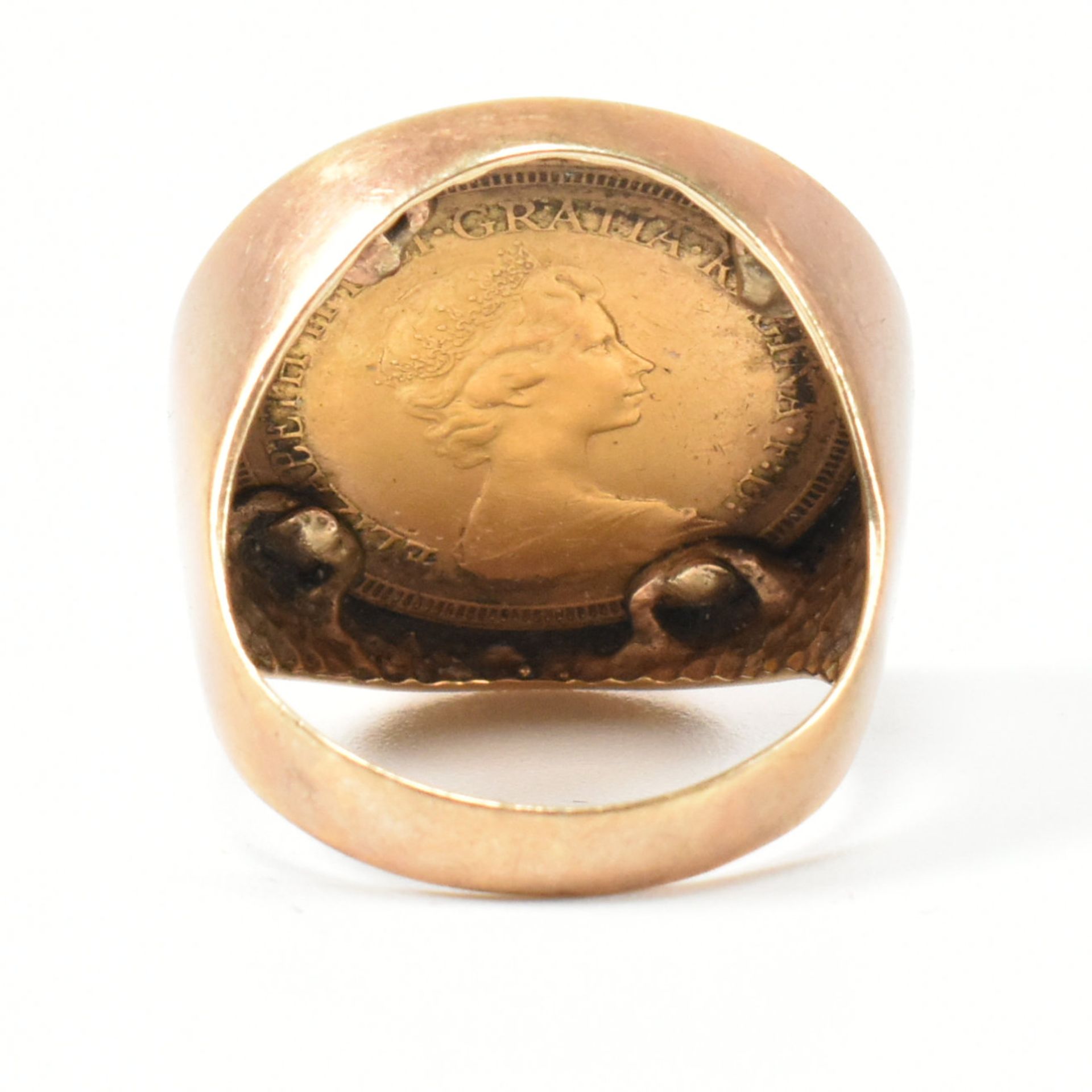 HALLMARKED 9CT GOLD FULL SOVEREIGN MOUNTED SIGNET RING - Image 4 of 7