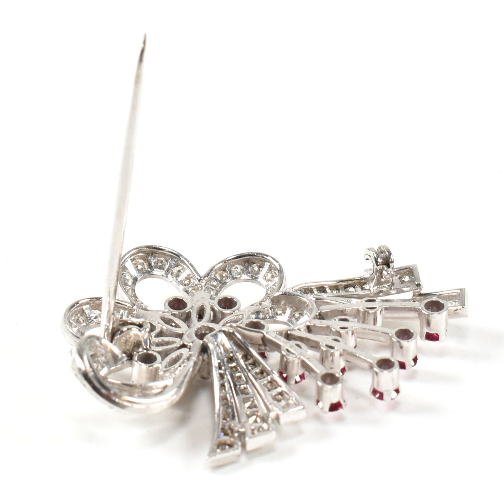 ART DECO WHITE GOLD RUBY & DIAMOND SPRAY BROOCH PIN - Image 3 of 5