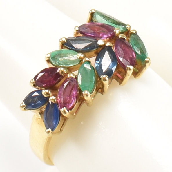 18CT GOLD EMERALD & SAPPHIRE & RUBY CLUSTER RING - Image 9 of 9