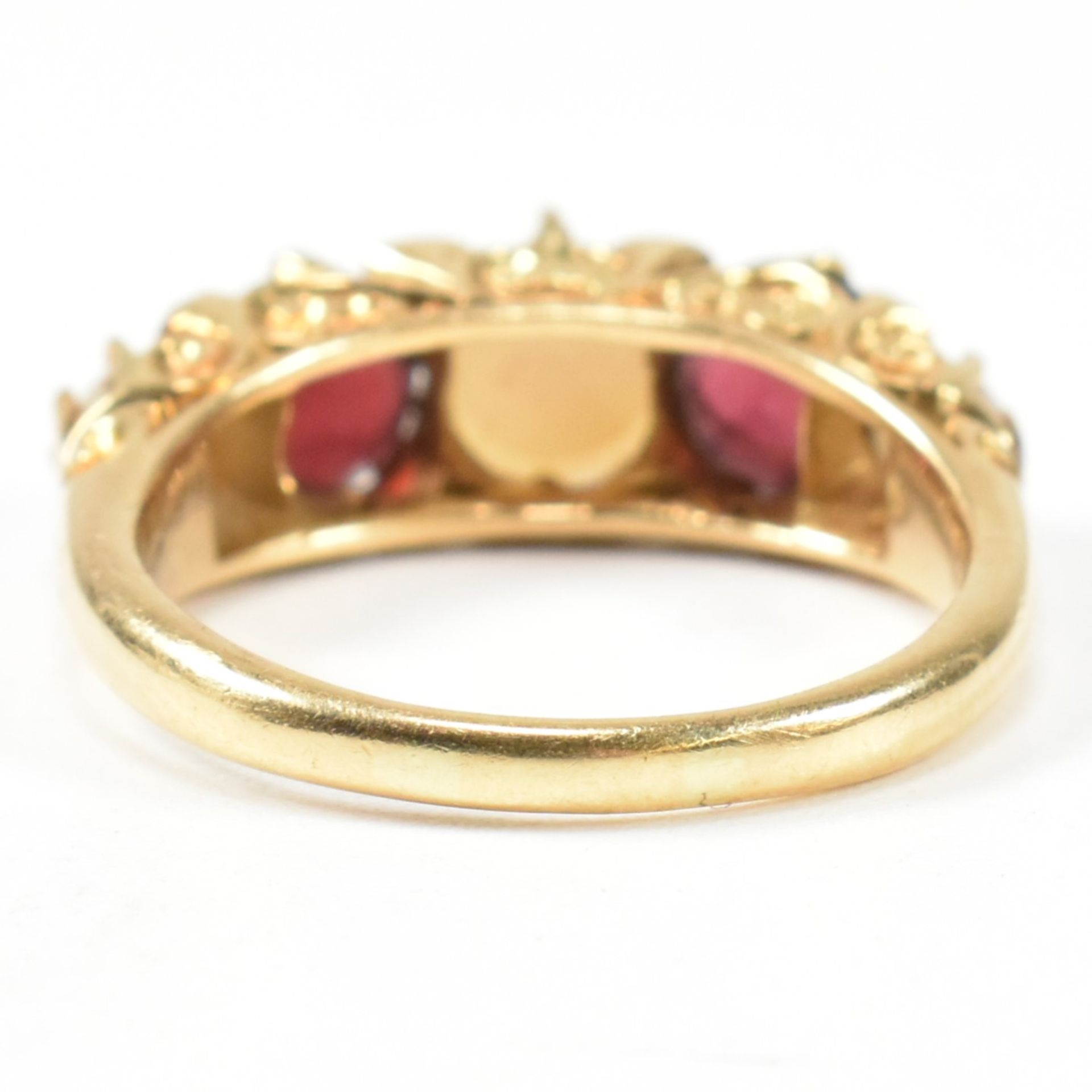 GOLD PEARL GARNET & DIAMOND FIVE STONE RING - Image 3 of 9