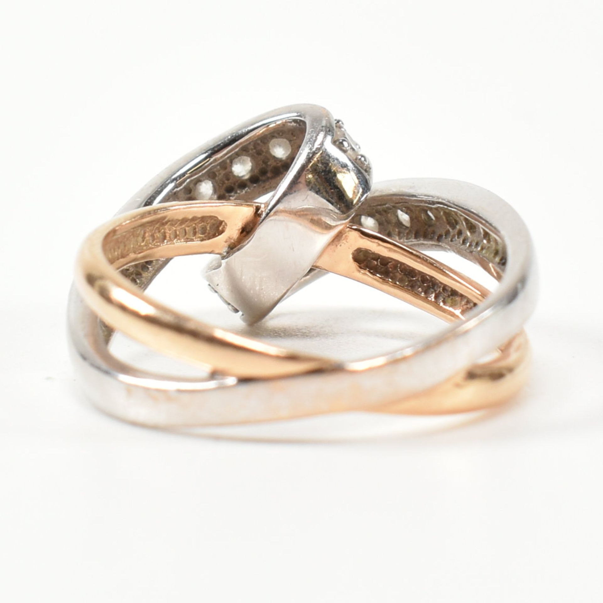 14CT WHITE & ROSE GOLD & CZ TWIST RING - Image 3 of 9