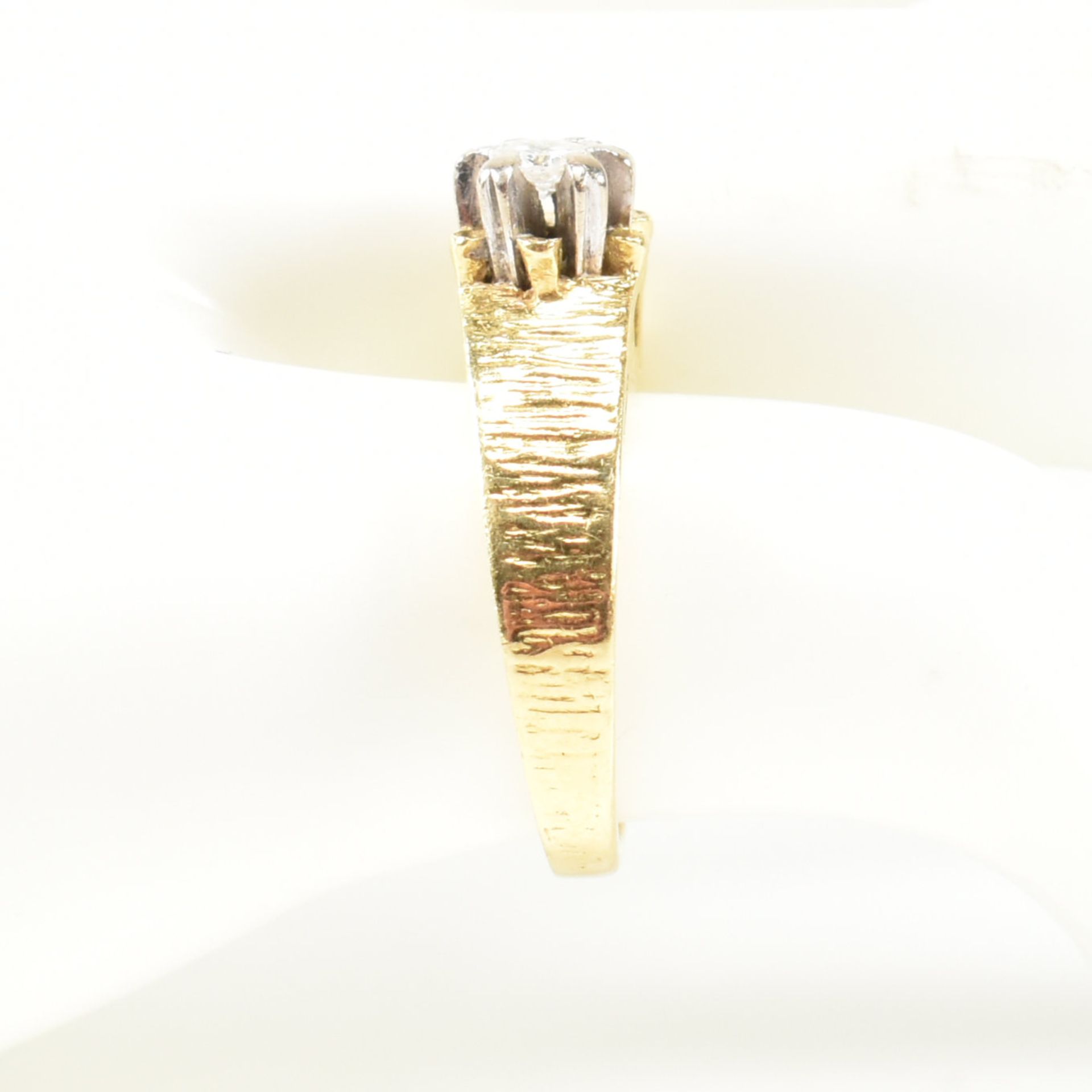 HALLMARKED 18CT GOLD & DIAMOND SOLITAIRE RING - Bild 8 aus 8