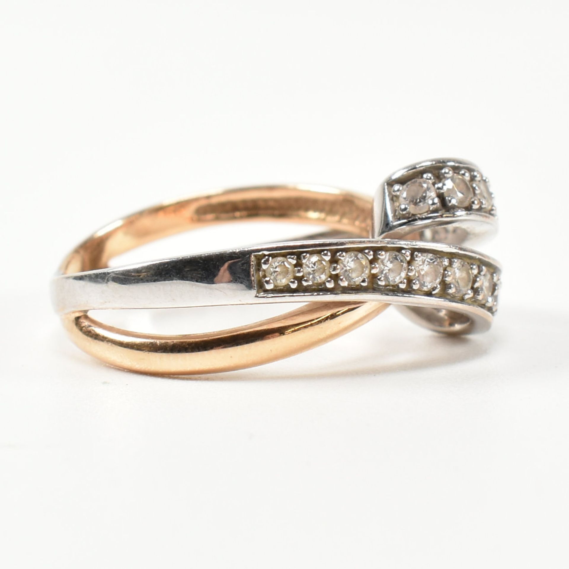 14CT WHITE & ROSE GOLD & CZ TWIST RING - Image 6 of 9