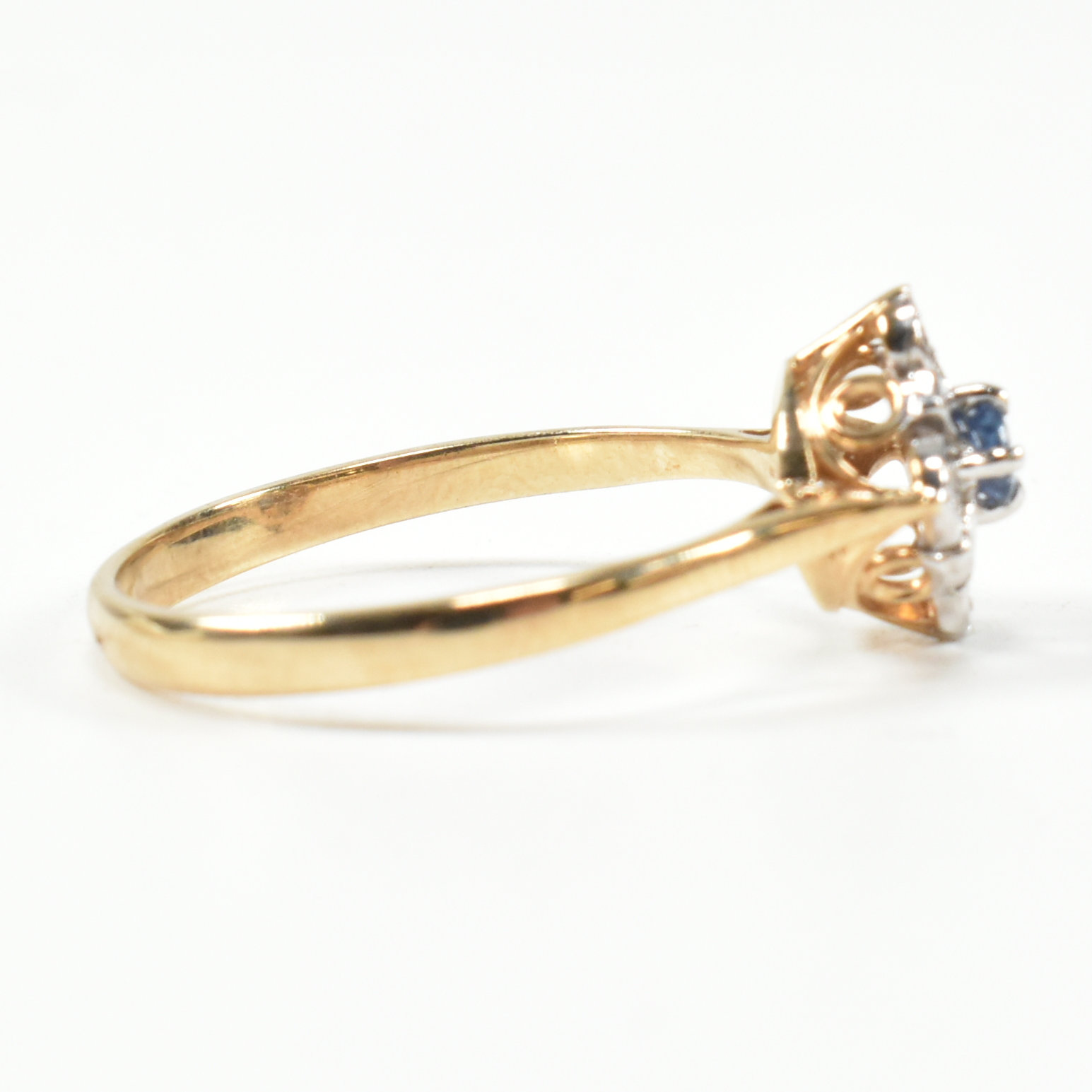 HALLMARKED 9CT GOLD SAPPHIRE & DIAMOND CLUSTER RING - Image 5 of 9