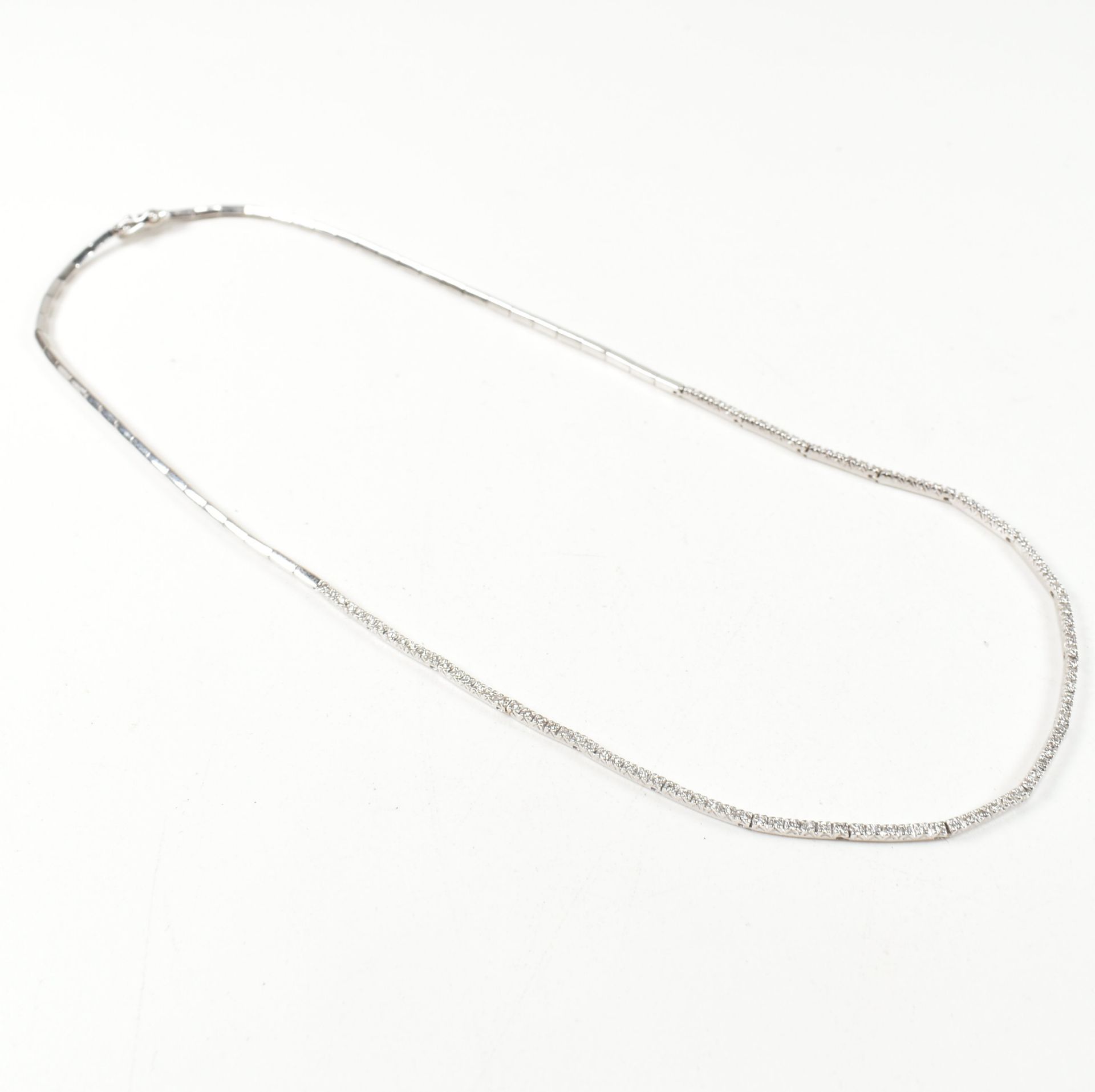 HALLMARKED 18CT WHITE GOLD & DIAMOND LINE NECKLACE - Image 2 of 9