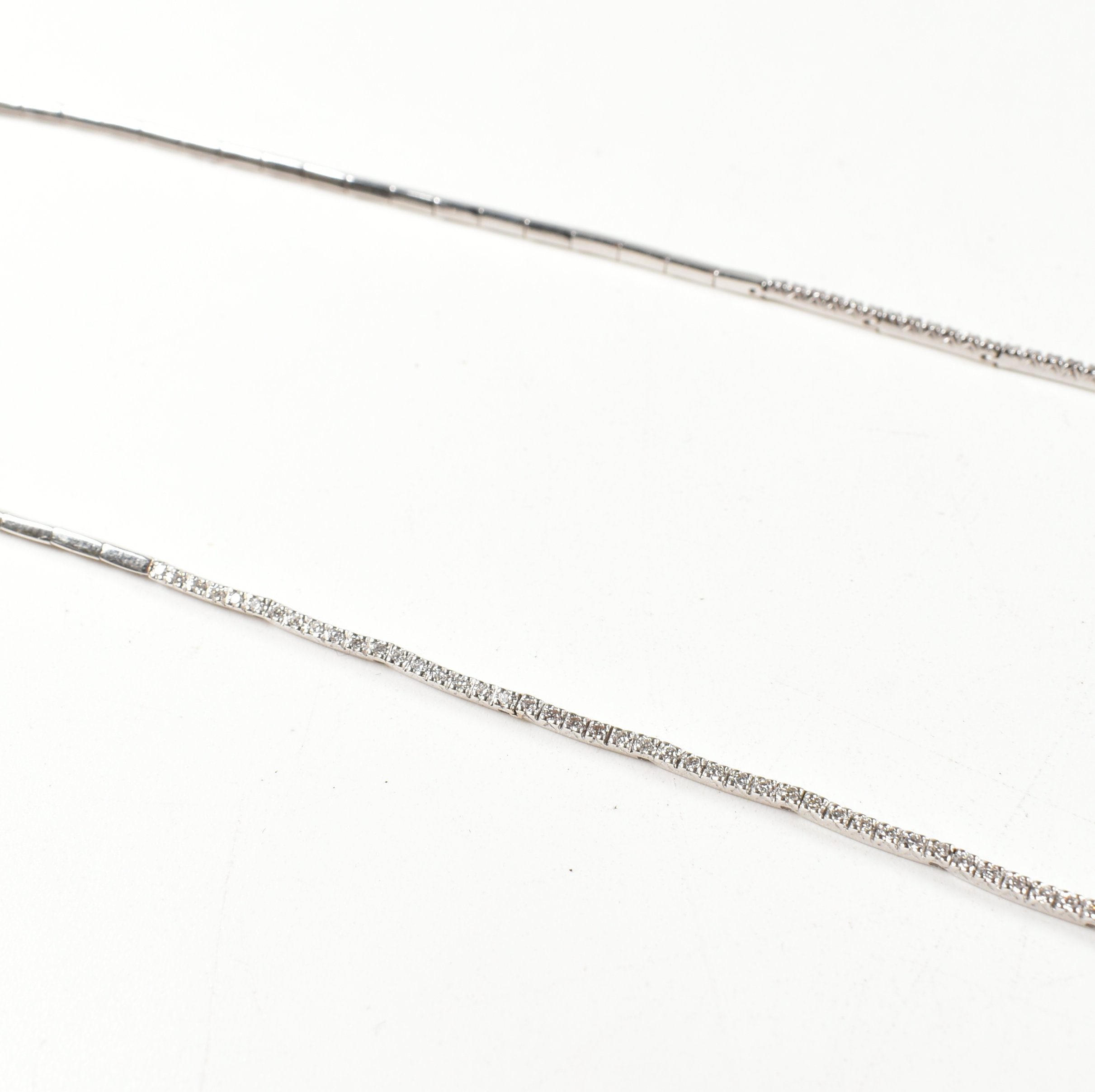 HALLMARKED 18CT WHITE GOLD & DIAMOND LINE NECKLACE - Image 8 of 9