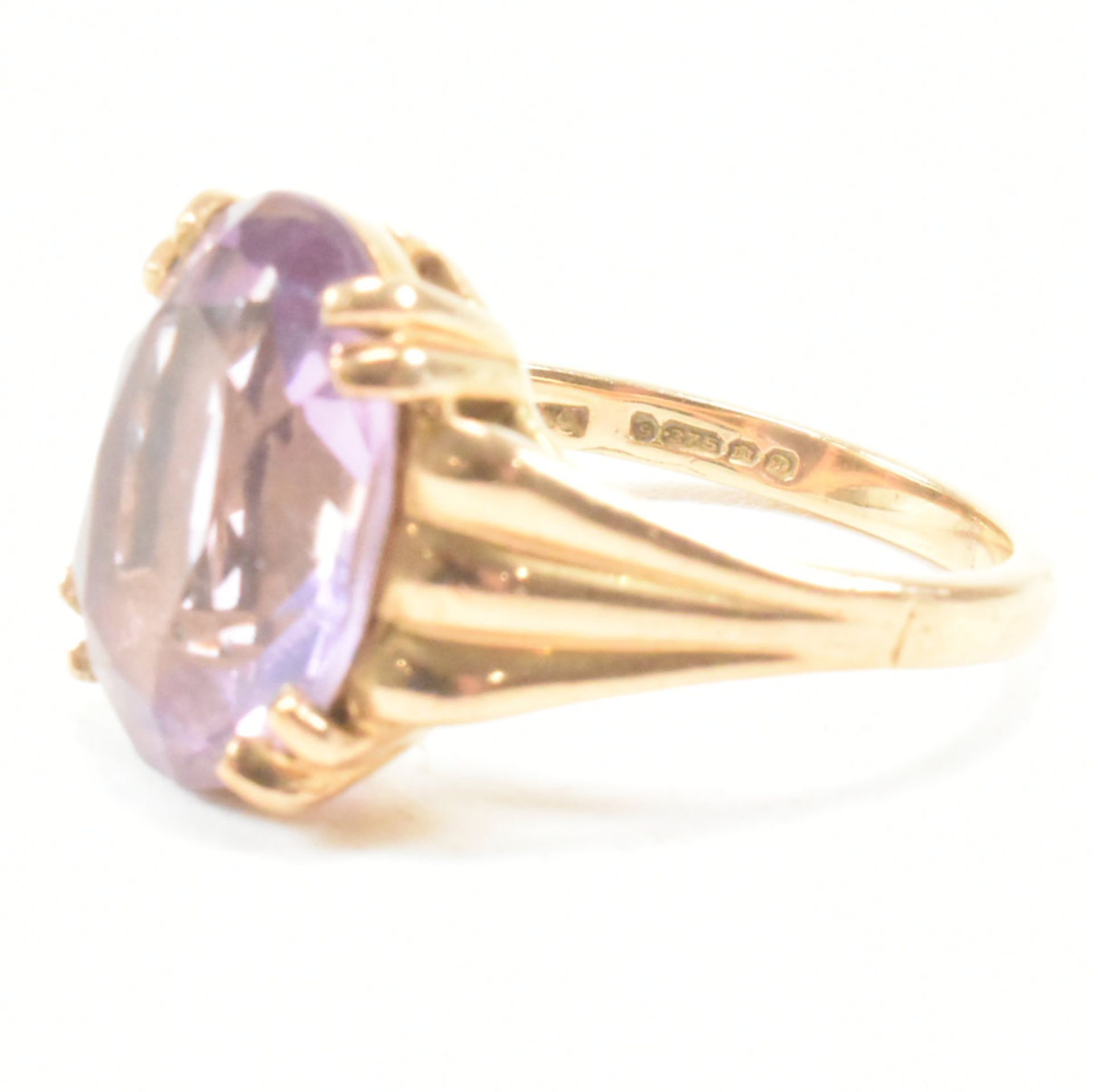 VINTAGE HALLMARKED 9CT GOLD & AMETHYST SOLITAIRE RING - Image 7 of 9