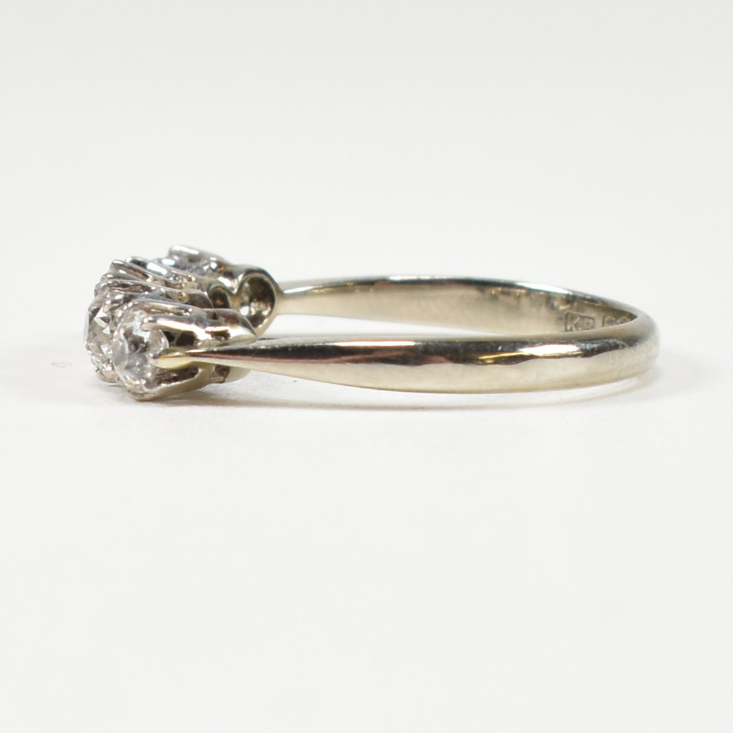 18CT WHITE GOLD & PLATINUM DIAMOND FIVE STONE RING - Image 3 of 8