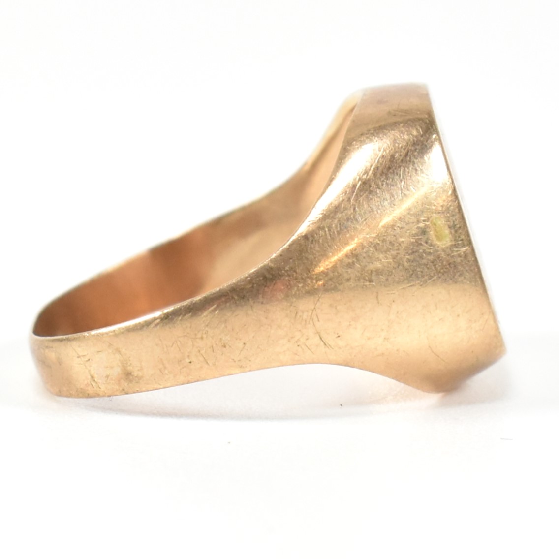HALLMARKED 9CT GOLD ENGRAVED SIGNET RING - Image 6 of 9