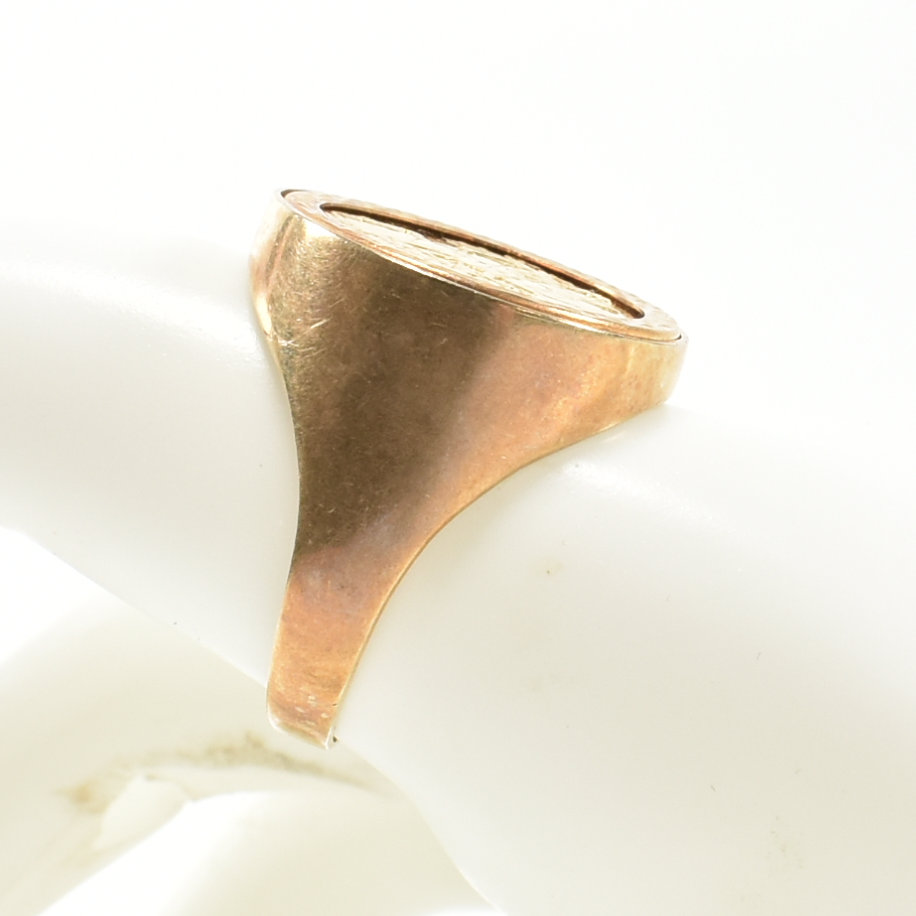 HALLMARKED 9CT GOLD HALF SOVERIEGN MOUNTED SIGNET RING - Image 9 of 9