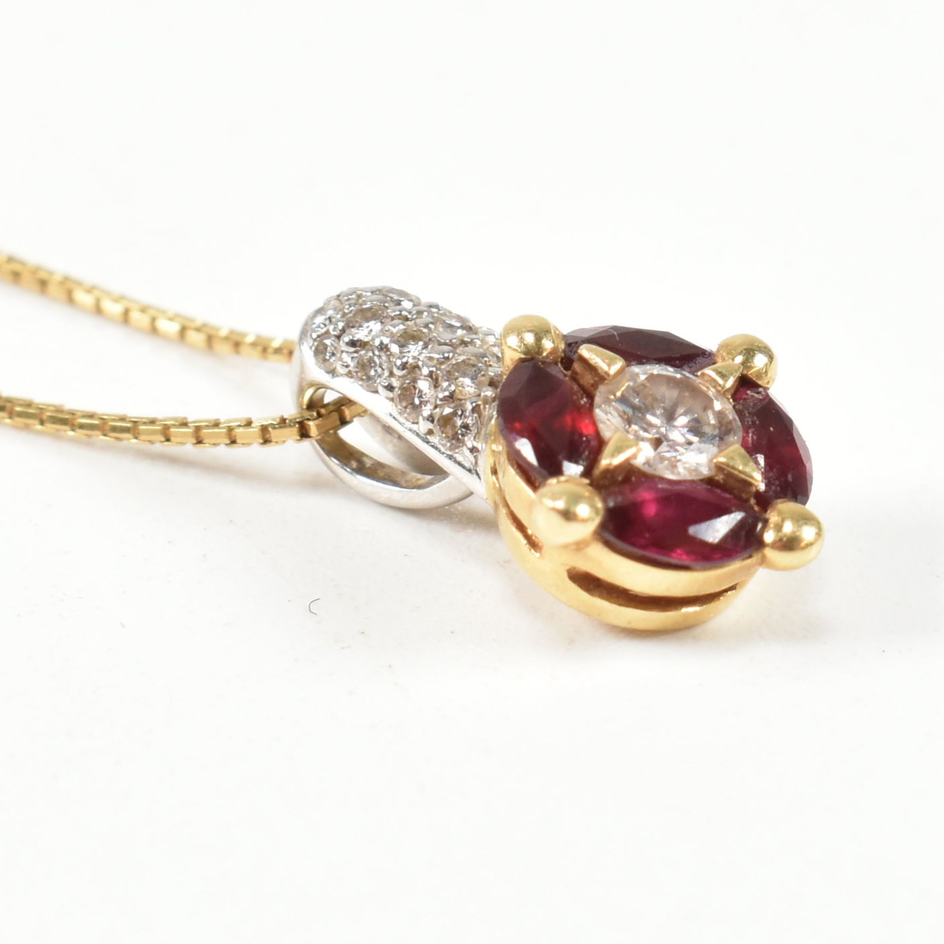 ITALIAN 18CT GOLD RUBY & DIAMOND TARGET PENDANT NECKLACE - Bild 2 aus 5