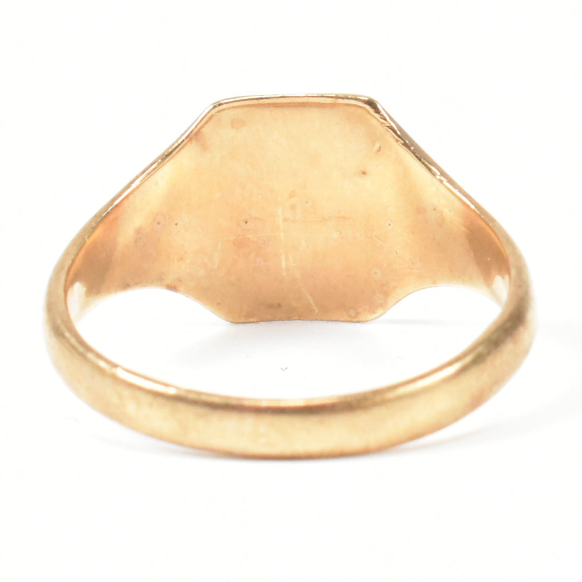 HALLMARKED 9CT GOLD SIGNET RING - Image 6 of 8