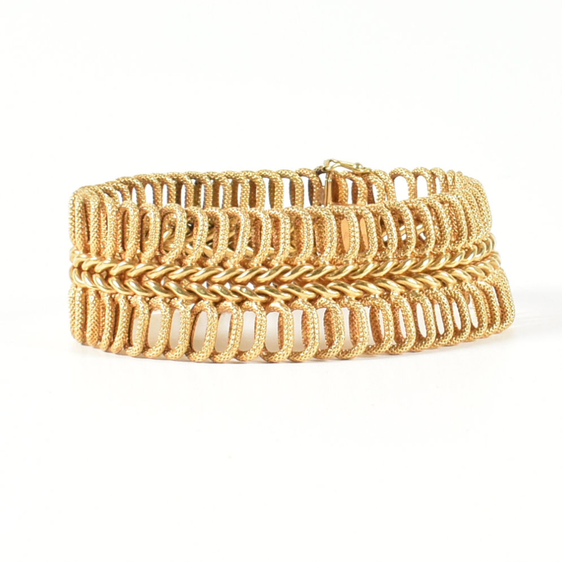 HALLMARKED ITALIAN 18CT GOLD WOVEN LINK BRACELET - Image 2 of 6