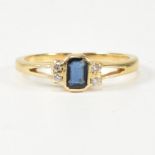 18CT GOLD SAPPHIRE & DIAMOND RING